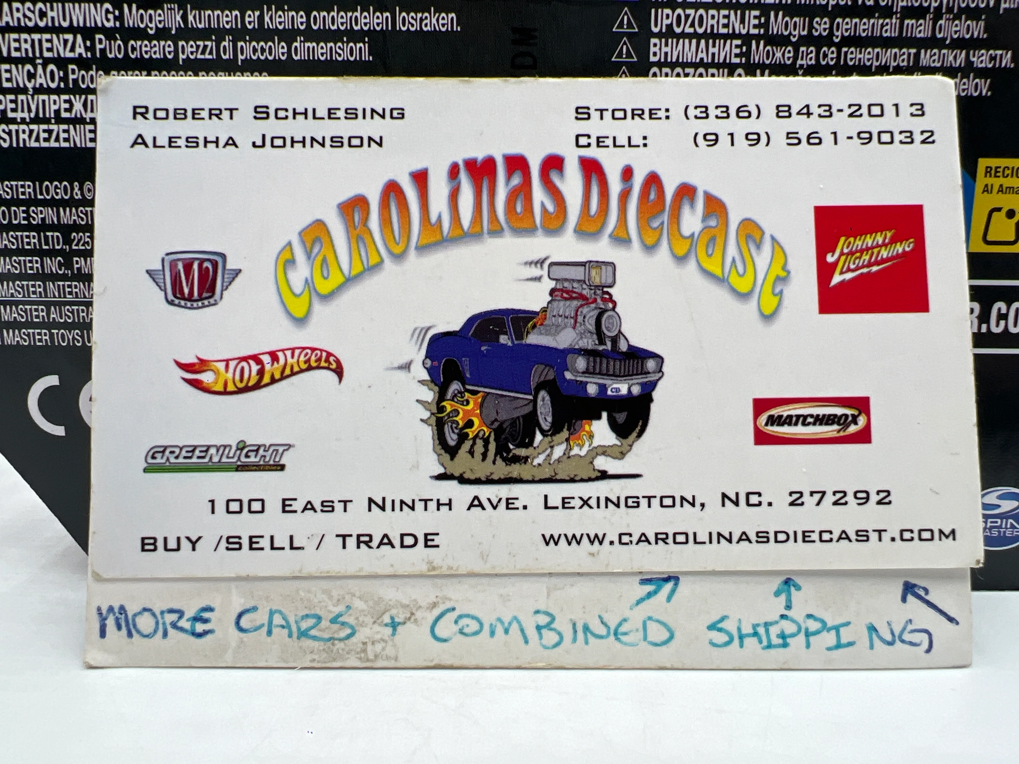 Monster Jam Series 1 Grave Digger 30th Anniversary Purple 132D - Image 7
