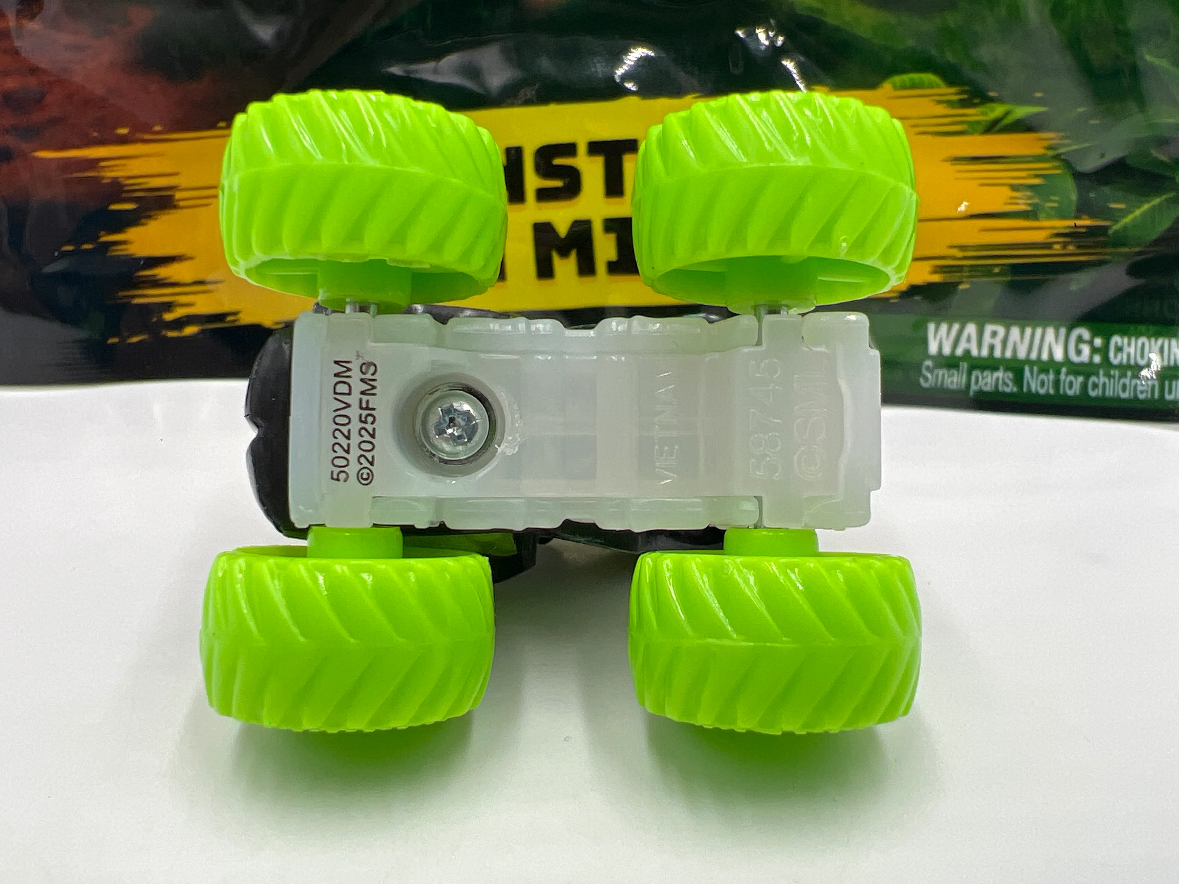 2025 Monster Jam Mini Series 19 CHASE #307 Grave Digger - Image 5
