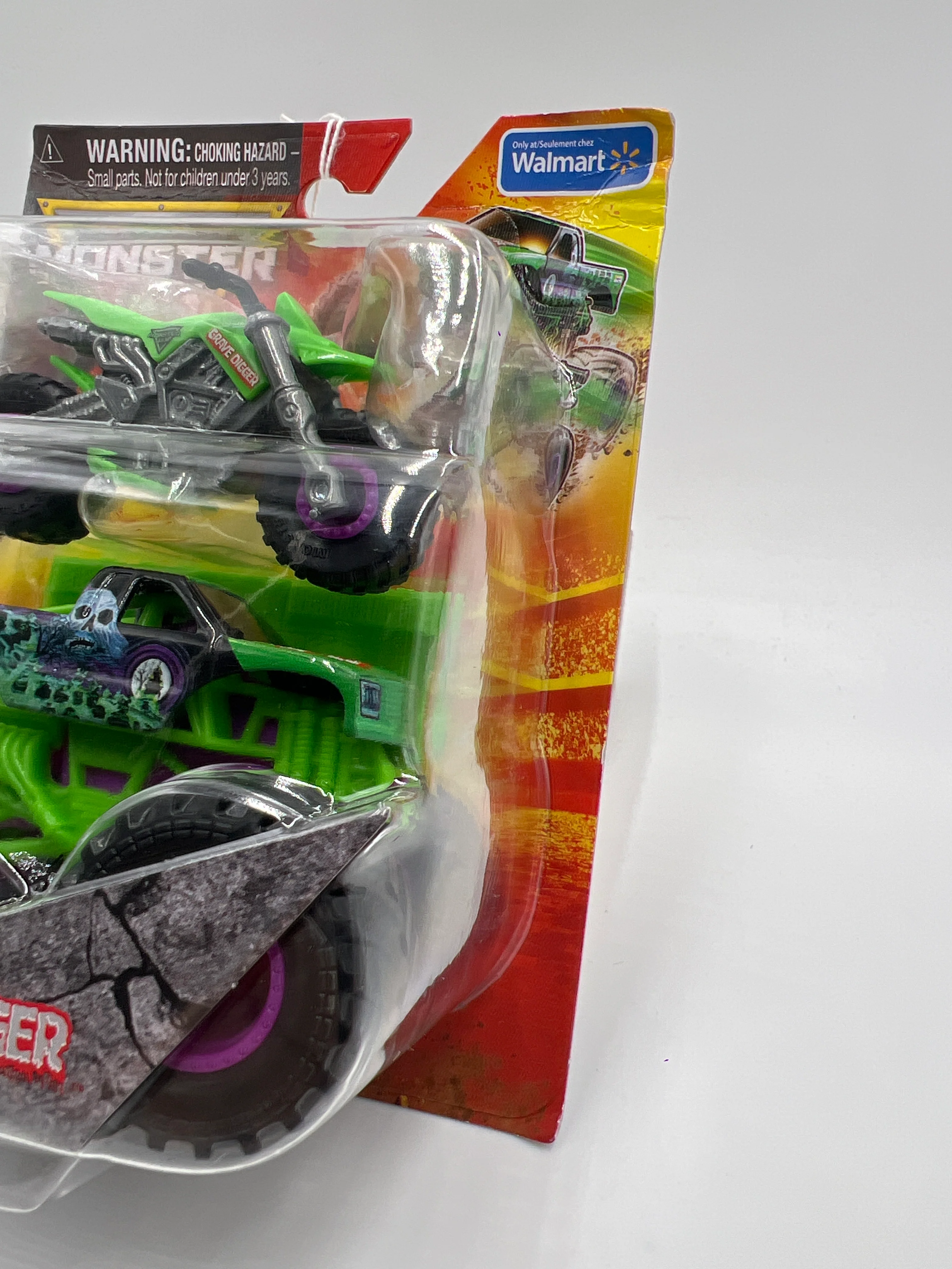 Monster Jam Walmart Exclusive 2 Pack Grave Digger W/Dirt Bike 134A - Image 5