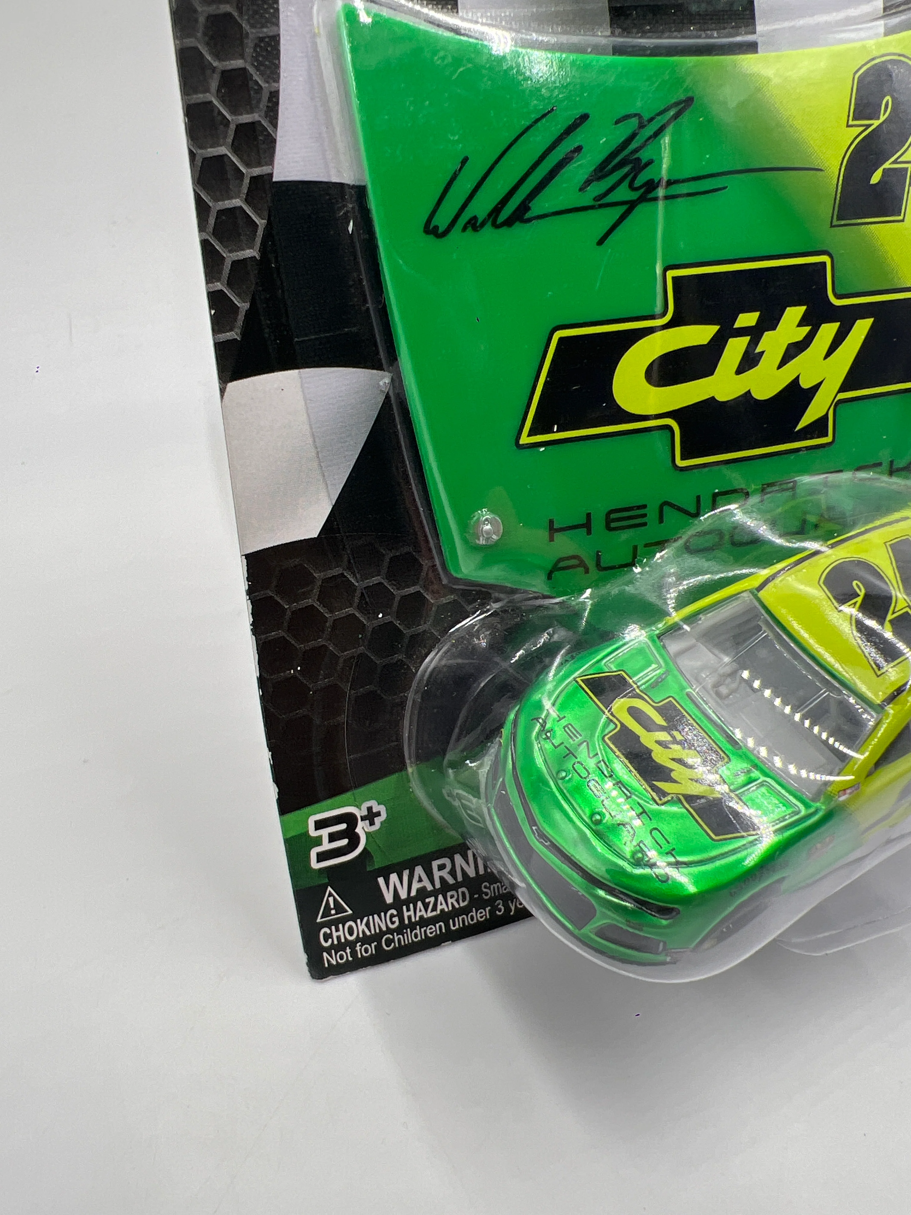 2019 Nascar Authentics Wave 11 Liquid Color CHASE William Byron #24 Green - Image 4