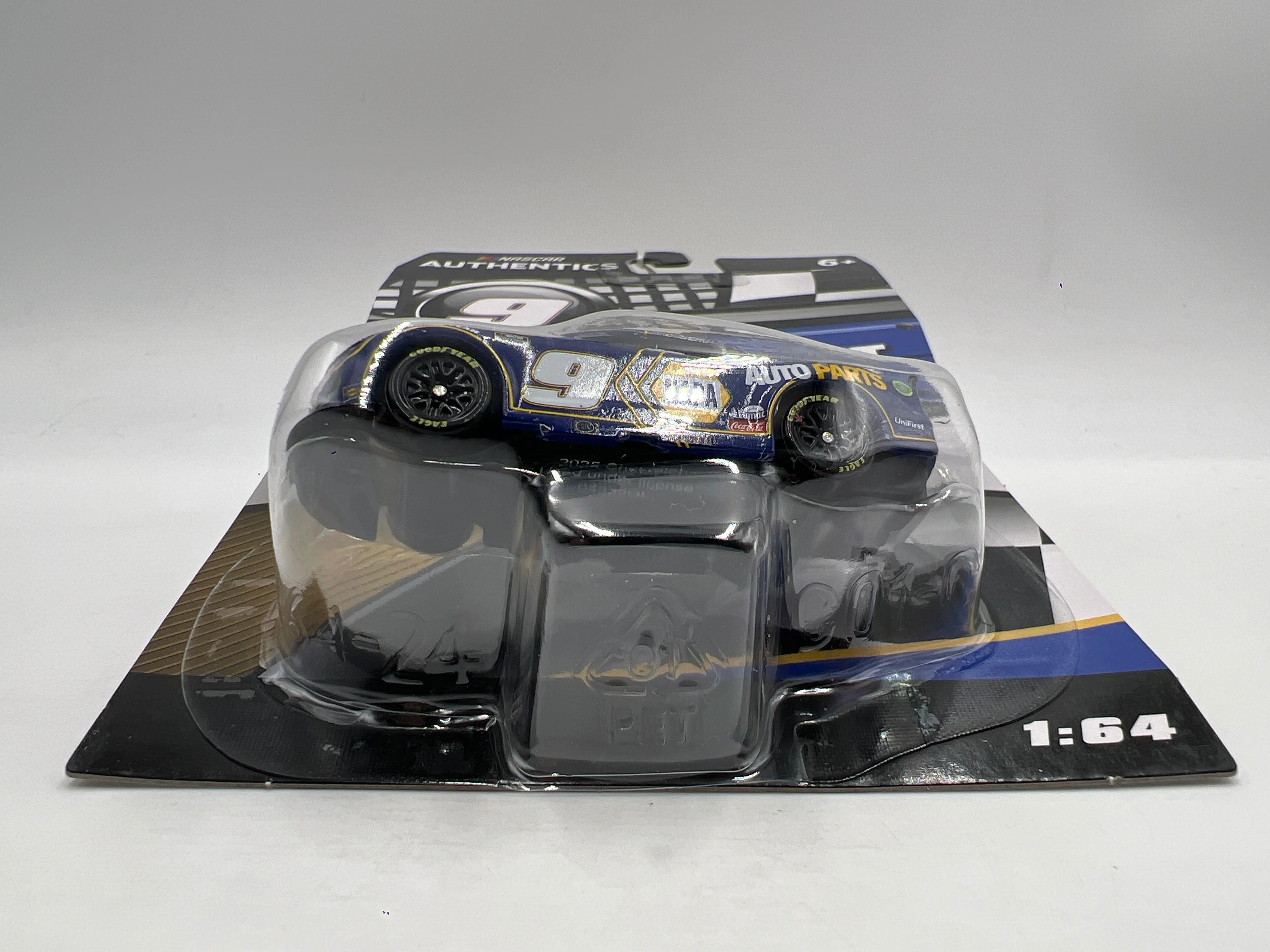 2025 Nascar Authentics Wave 2 Chase Elliott Napa #9 SR - Image 5