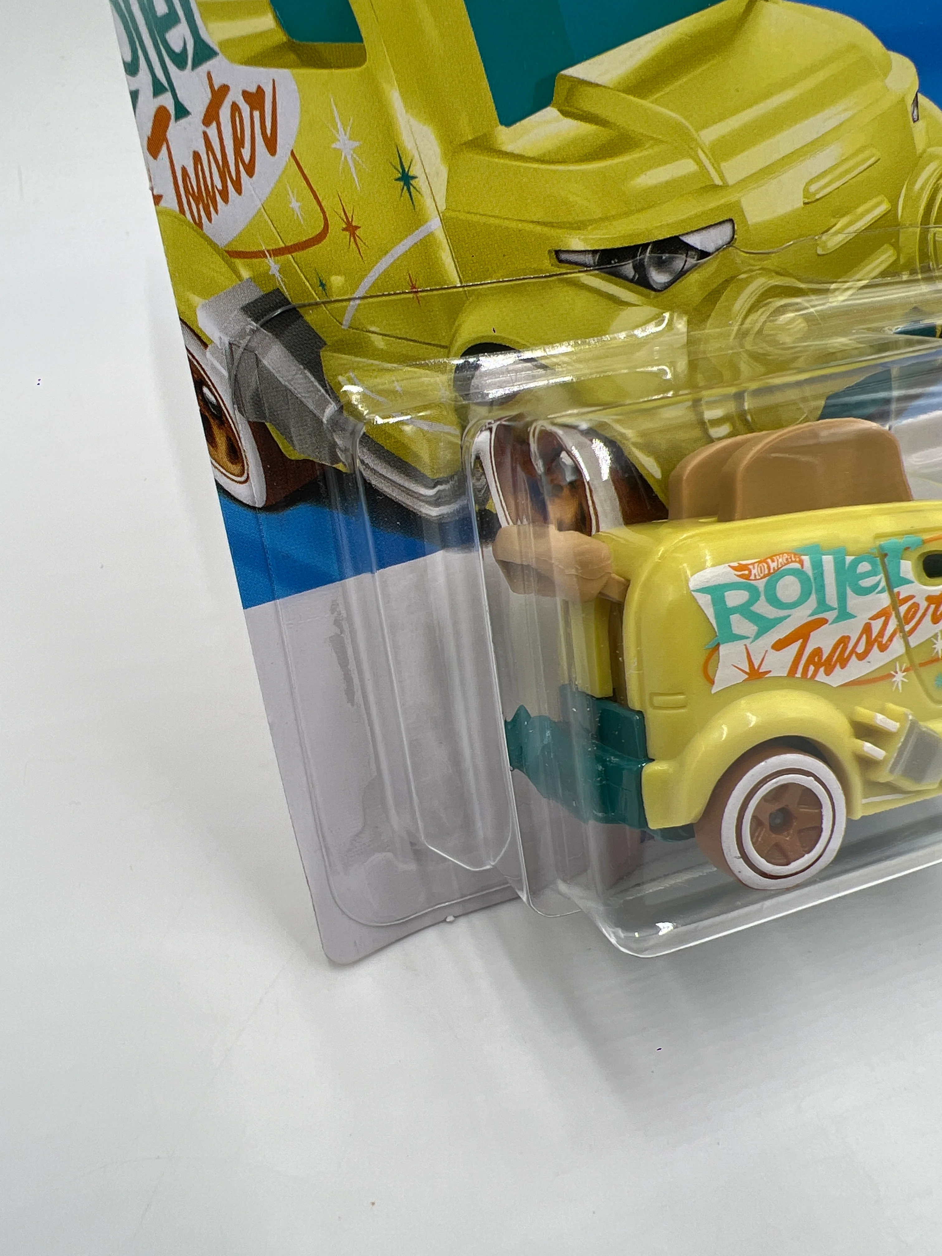 2026 Hot Wheels B Case Experimotors #39 Roller Toaster Yellow 119i - Image 4