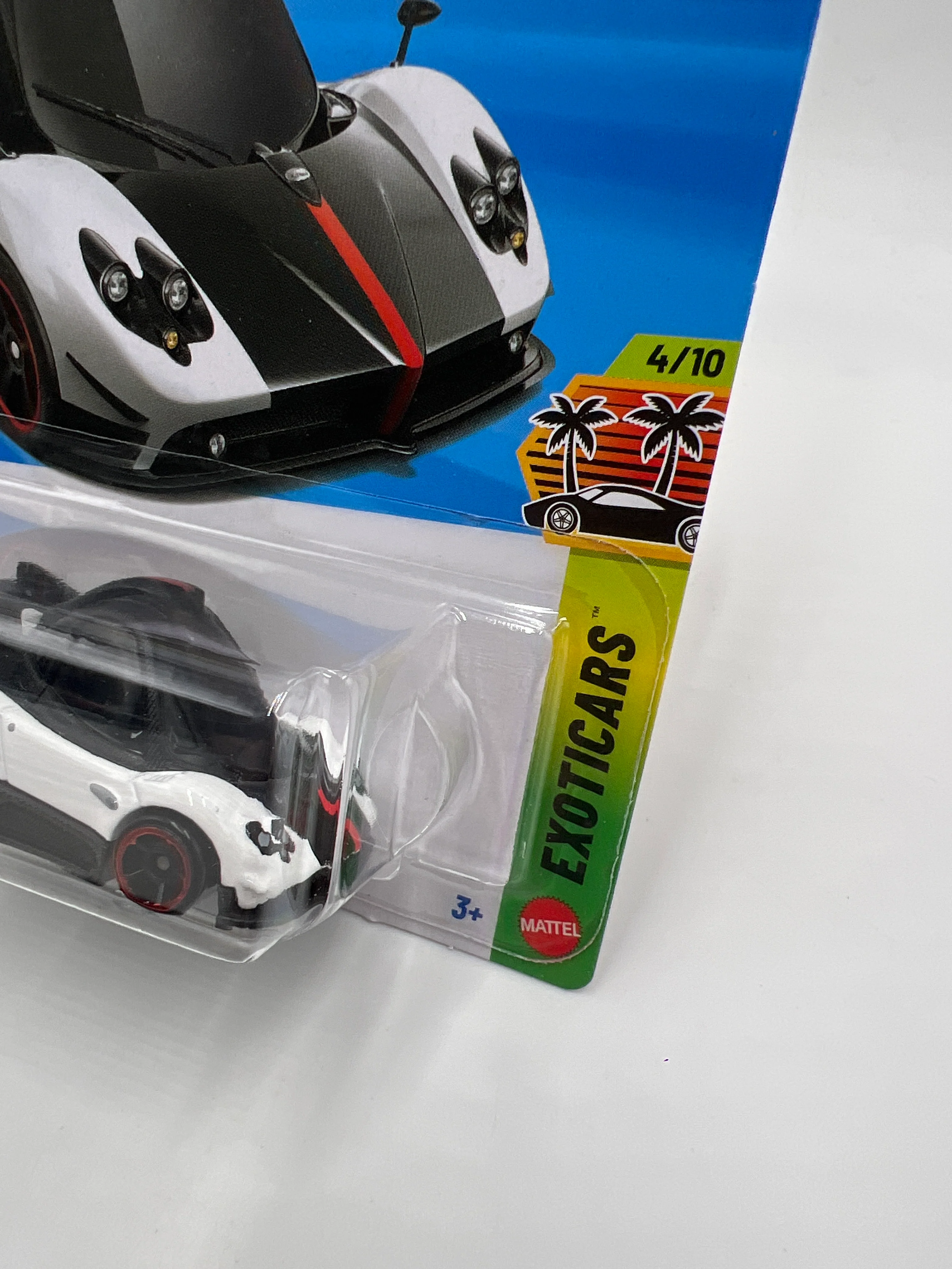 2026 Hot Wheels B Case Exoticars #26 Pagani Zonda Cinque White Tooned 93i - Image 3
