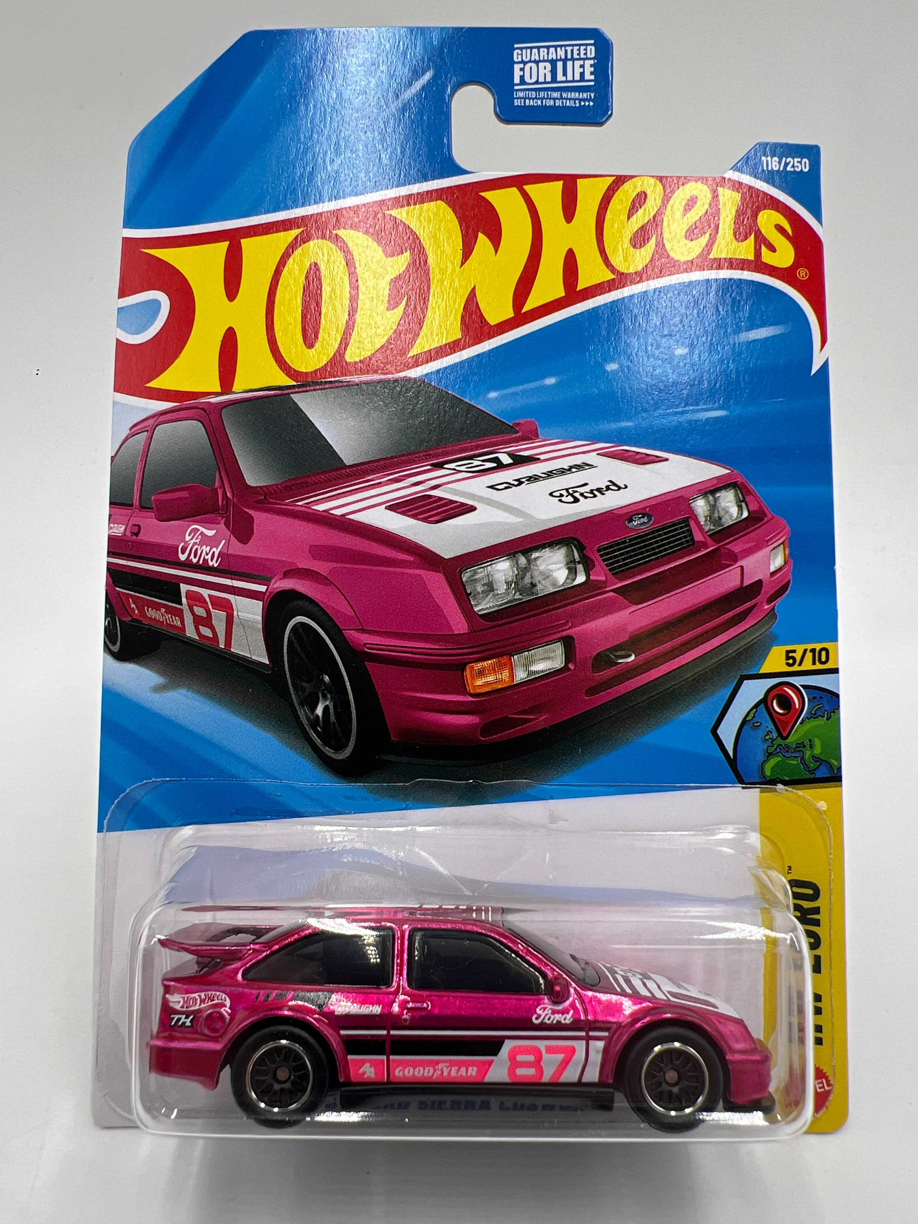 2026 Hot Wheels E Case Super Treasure Hunt #116 87 Ford Sierra Cosworth Pink W/Protector