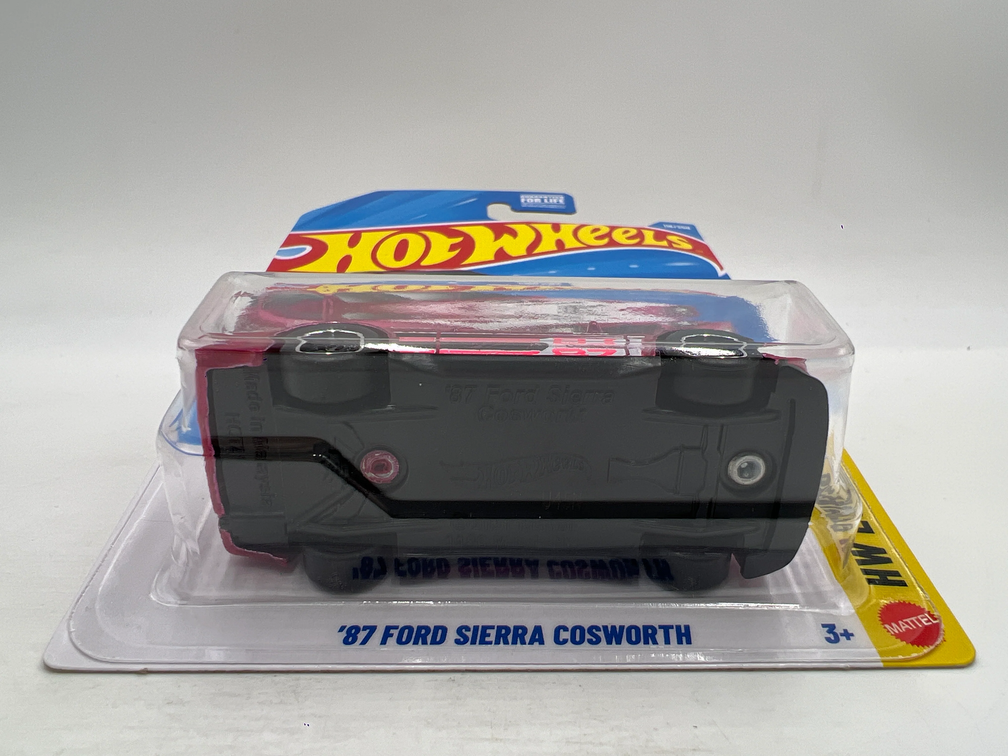 2026 Hot Wheels E Case Super Treasure Hunt #116 87 Ford Sierra Cosworth Pink W/Protector - Image 5