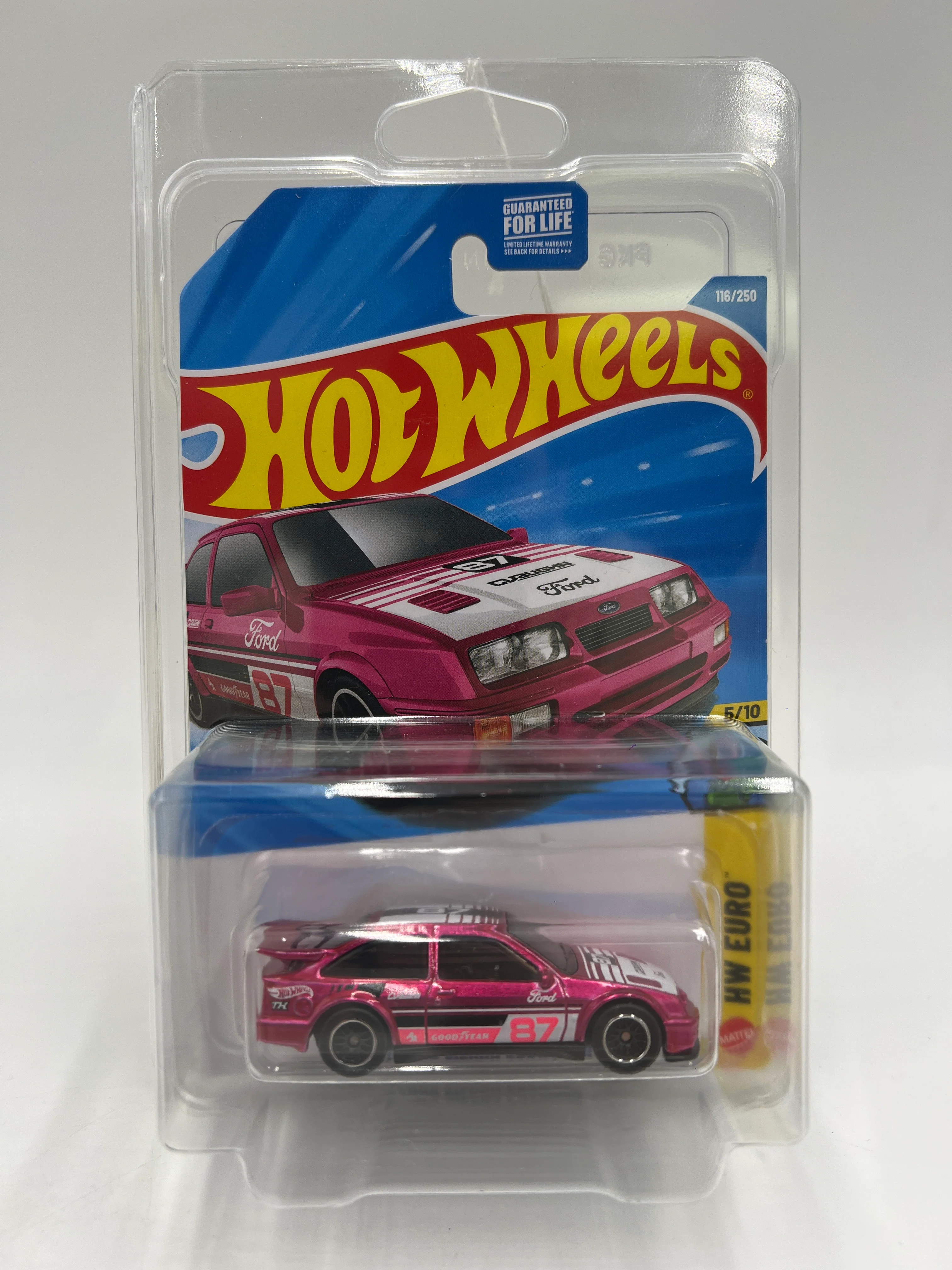 2026 Hot Wheels E Case Super Treasure Hunt #116 87 Ford Sierra Cosworth Pink W/Protector - Image 7