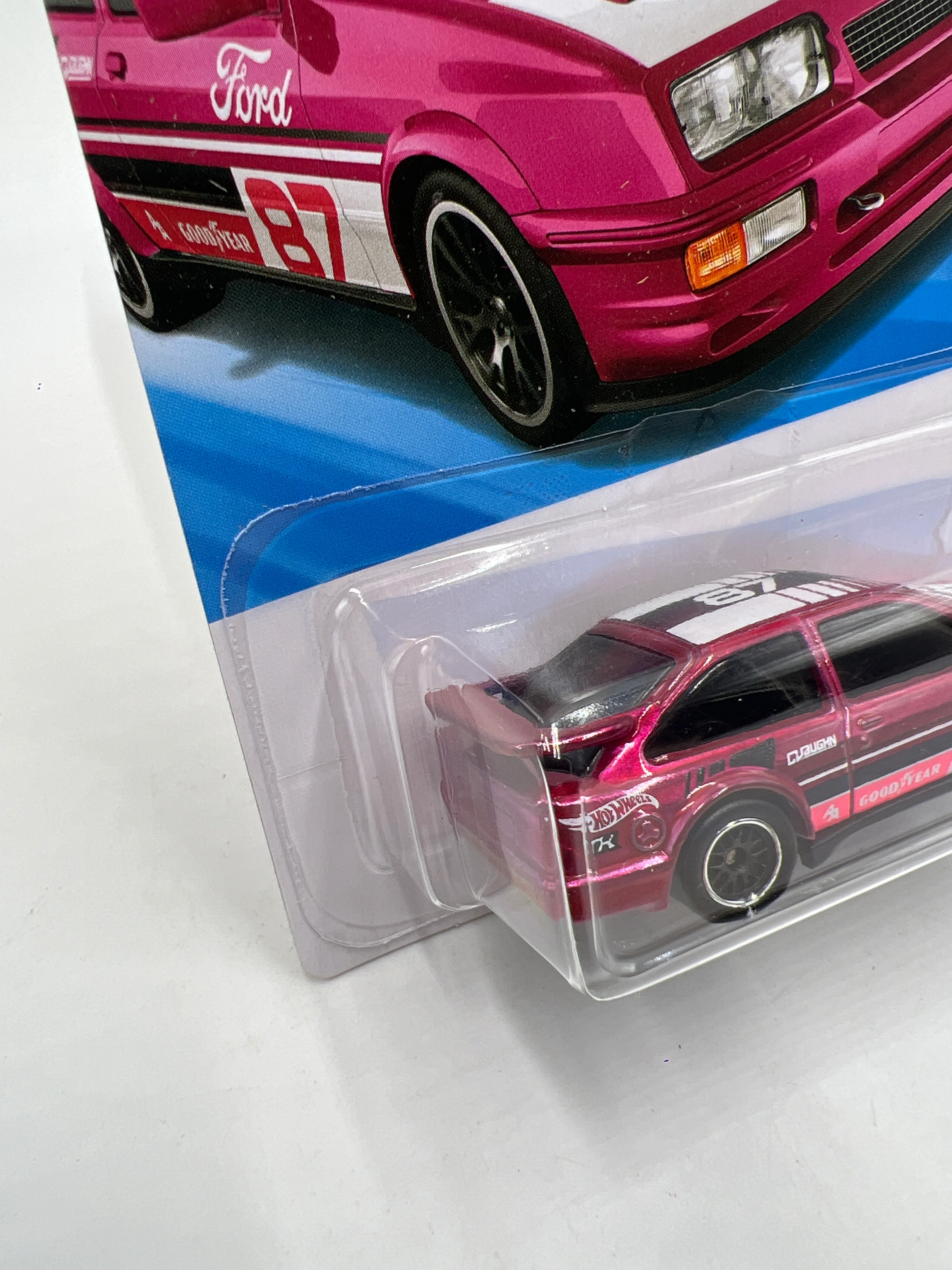 2026 Hot Wheels Super Treasure Hunt #116 87 Ford Sierra Cosworth Pink W/Protector Intl Card 1 - Image 4