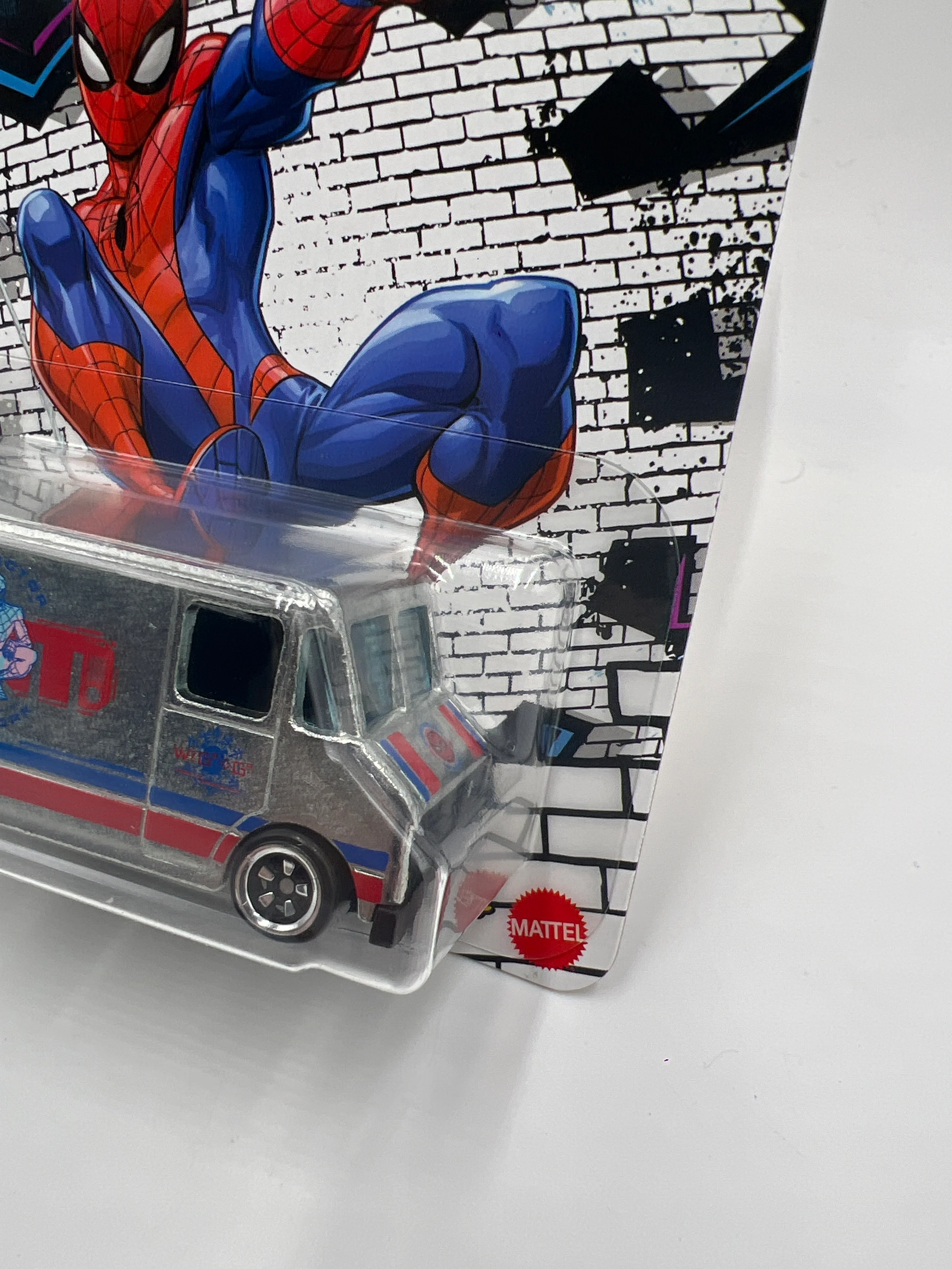 2026 Hot Wheels Silver Series Marvel Spider-Man #5 Chase Combat Medic 152B - Image 3