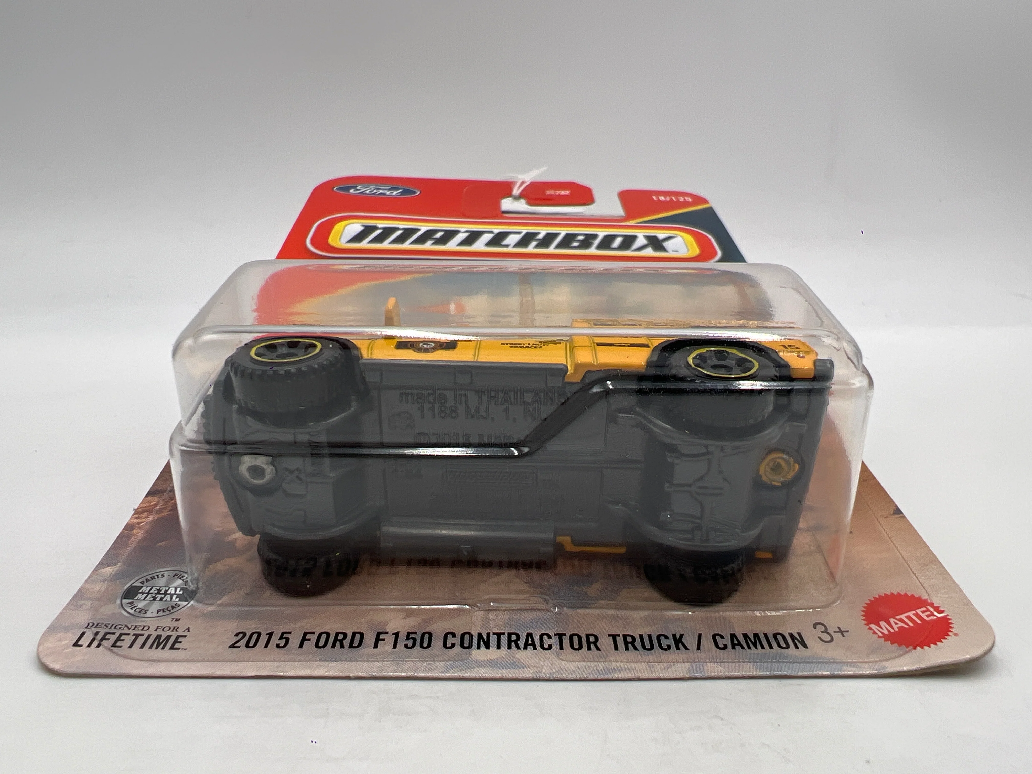 2026 Matchbox #18 2015 Ford F150 Contractor Truck Yellow 213C - Image 5