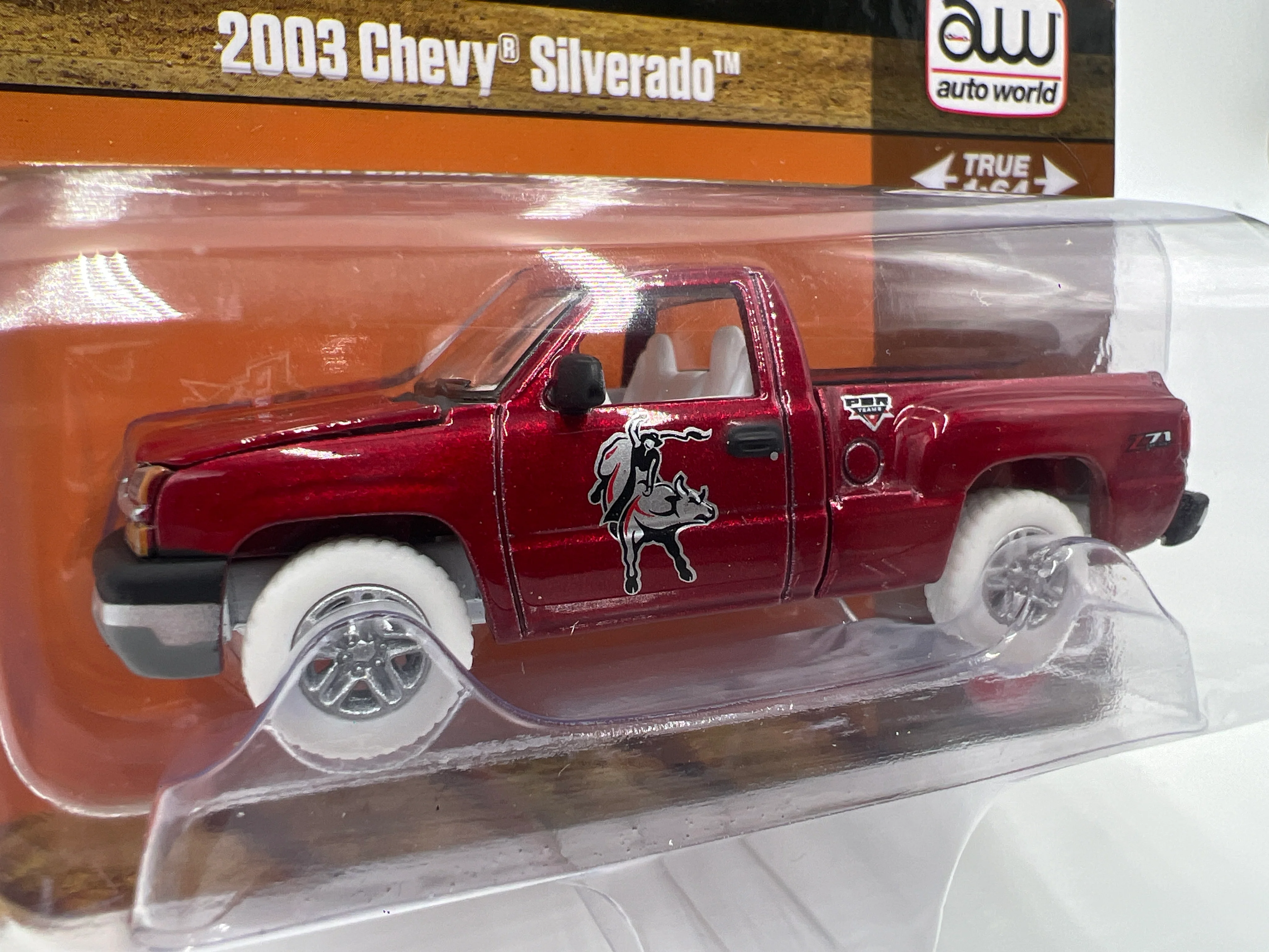 Auto World CHASE Big Country Collectibles PBR #1 2003 Chevy Silverado Cateye Ultra Red W/Protector - Image 2