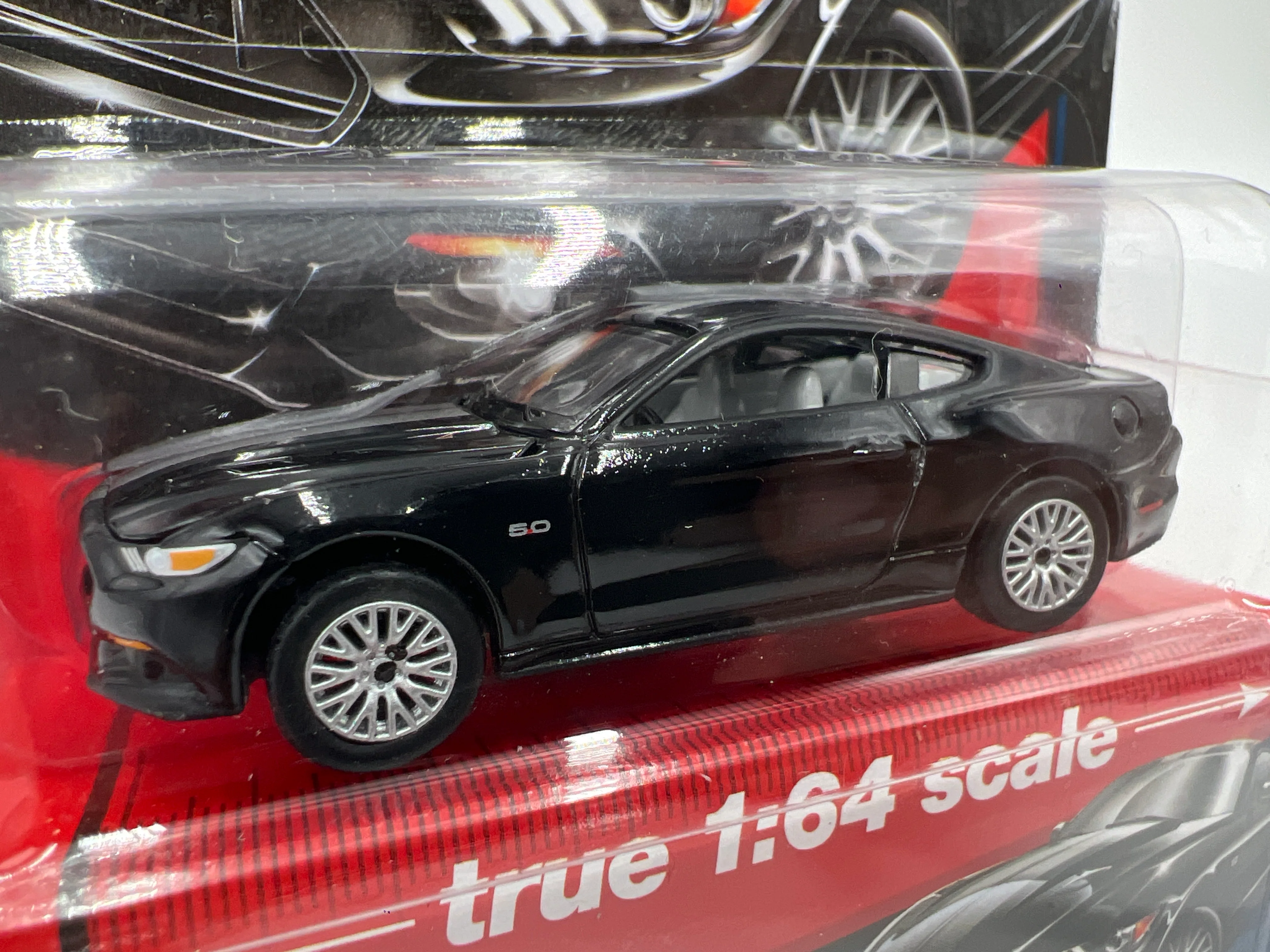 Auto World Modern Muscle Premium Series 3 Version B 2017 Ford Mustang GT Black 1/2500 - Image 3