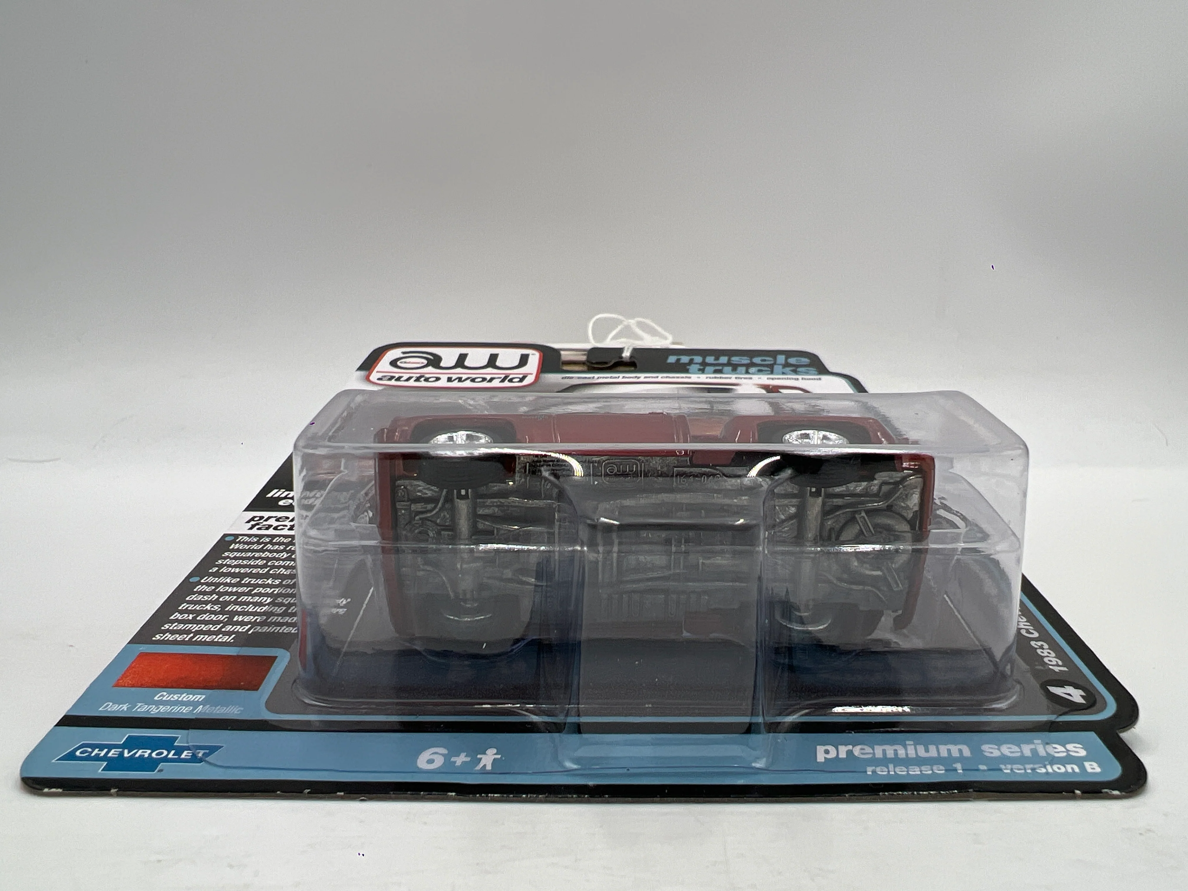 Auto World Muscle Trucks Release 1 Version B 1983 Chevy Silverado Stepside Orange 184C - Image 5