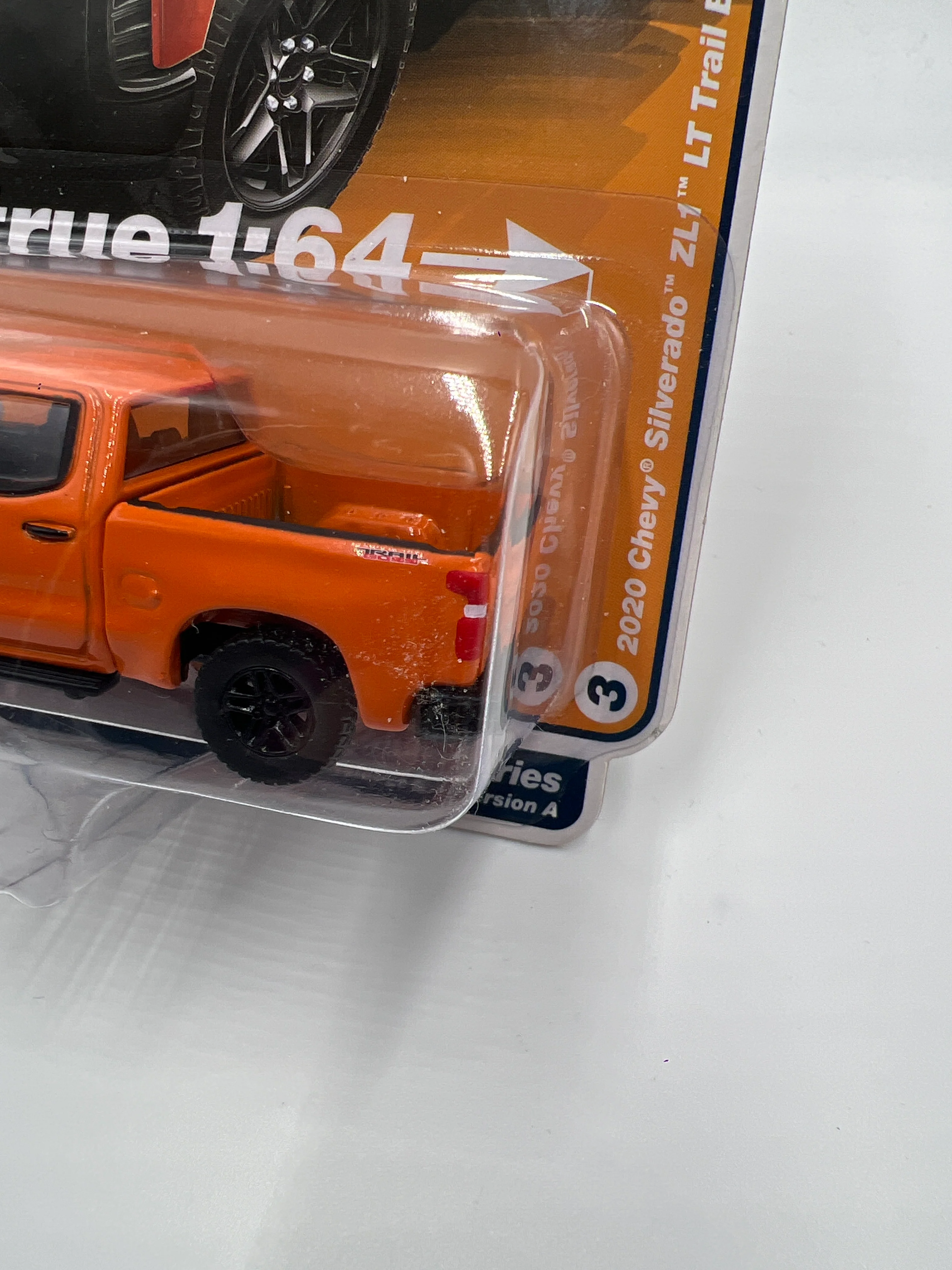 Auto World Muscle Trucks Release 5 Version A 2020 Chevy Silverado ZL1 LT Trail Boss Orange 183C - Image 4