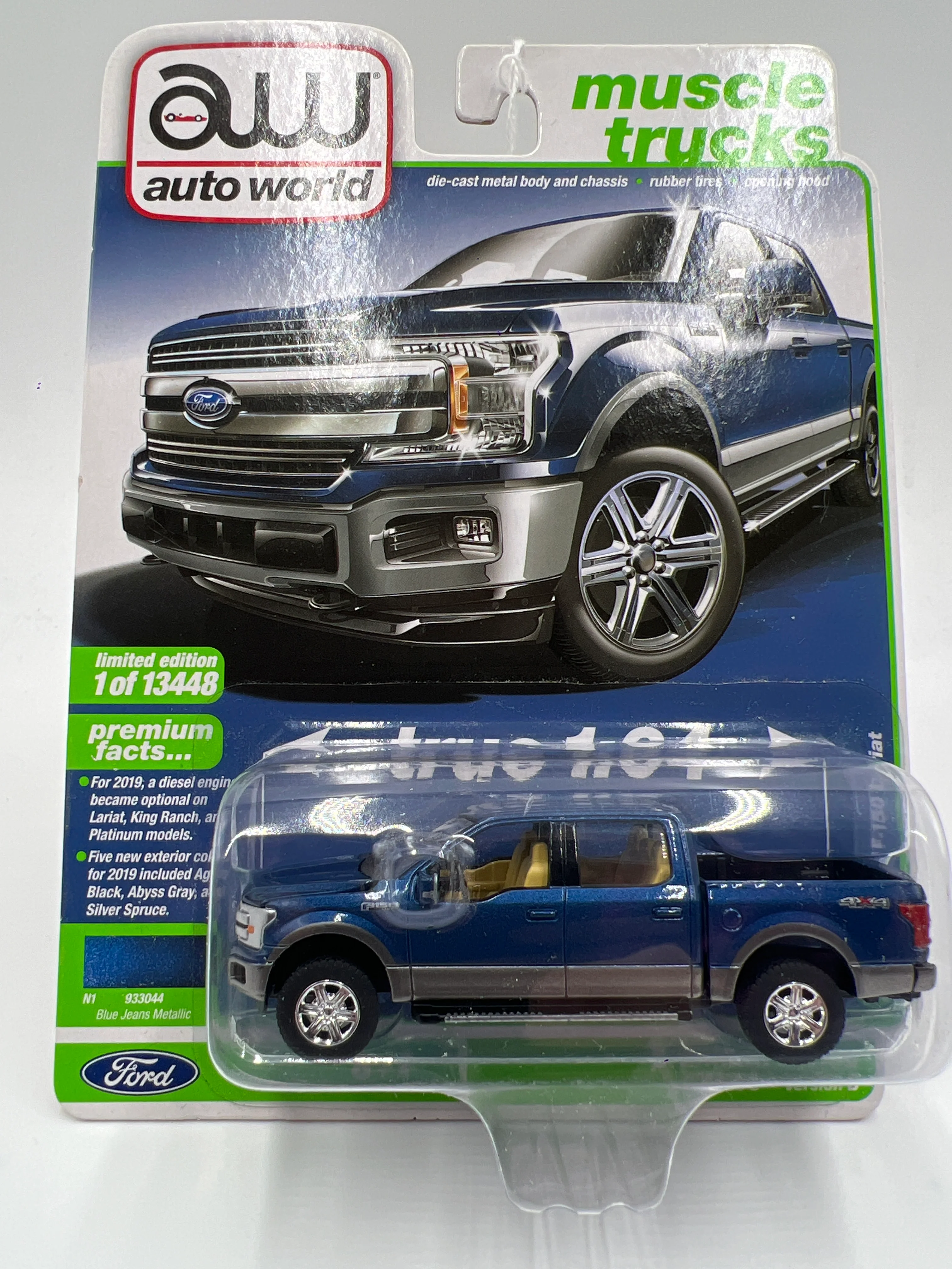 Auto World Muscle Trucks Release 3 Version B 2019 Ford F-150 Lariat Blue 183C - Image 2