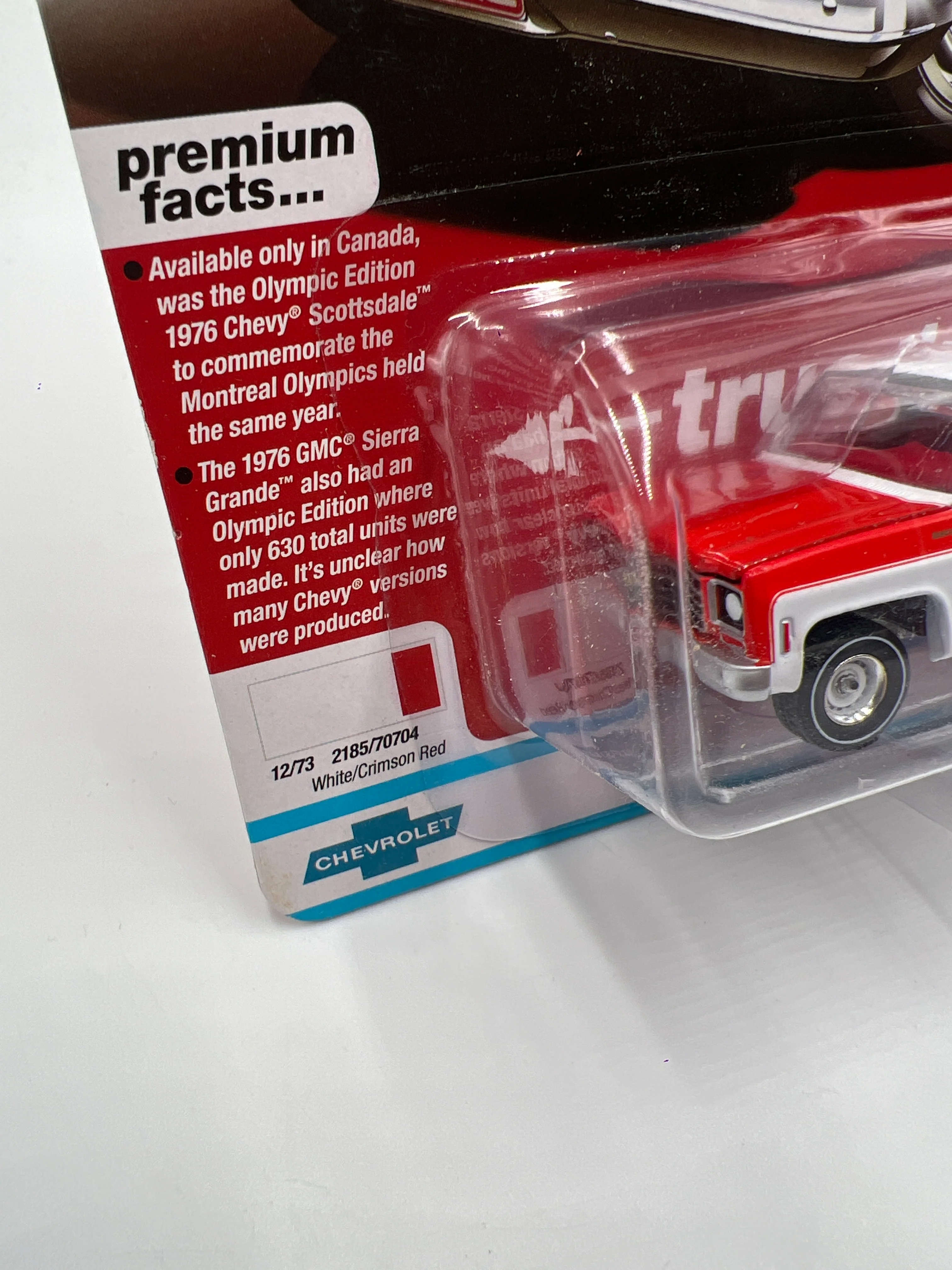 Auto World Muscle Trucks Release 1 Version A 1976 Chevy Scottsdale C10 Fleetside White/Red 183B - Image 5