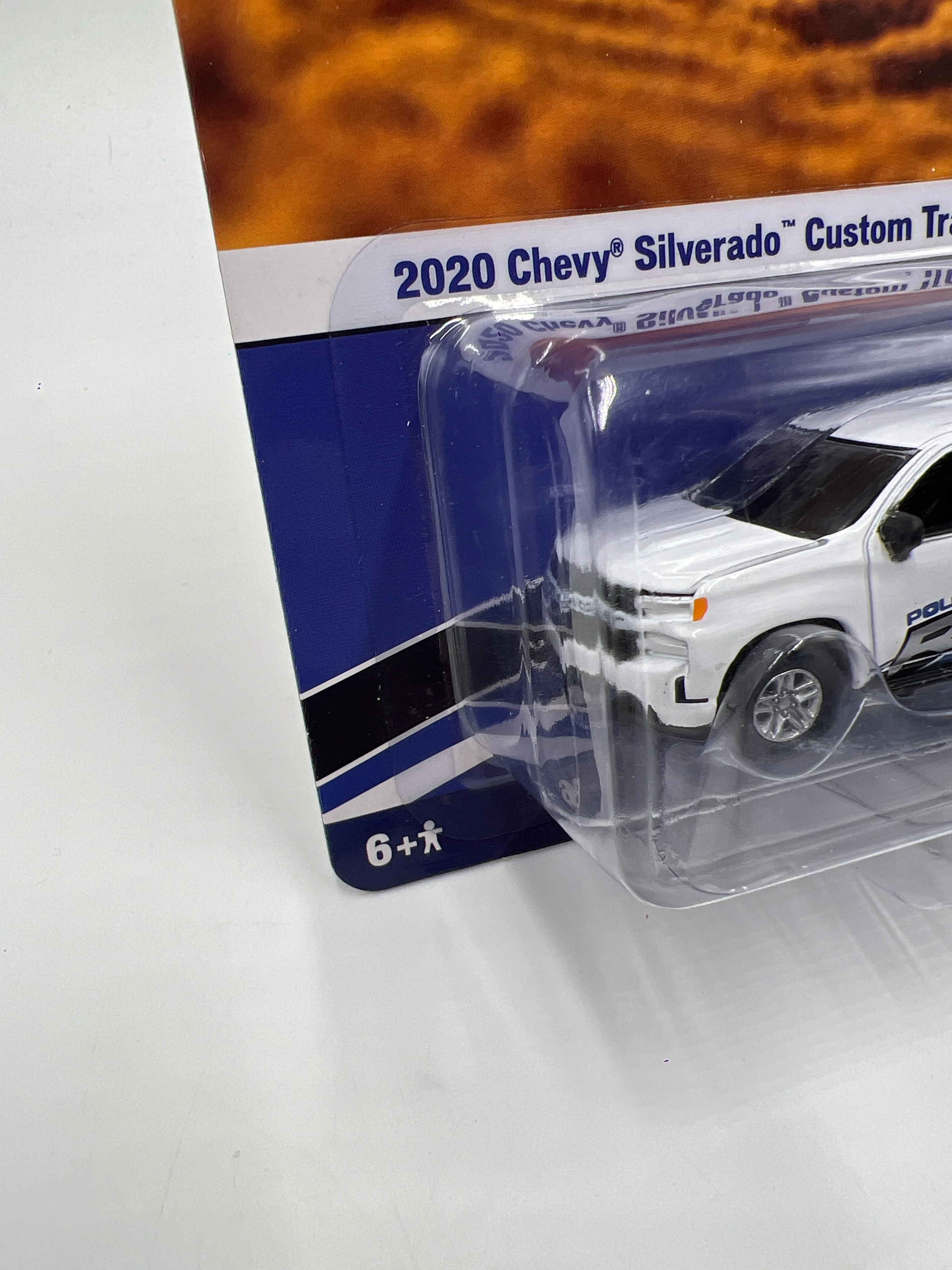 Auto World Big Country Collectibles Polaris RZR 2020 Chevy Silverado Custom Trail Boss 181D - Image 5