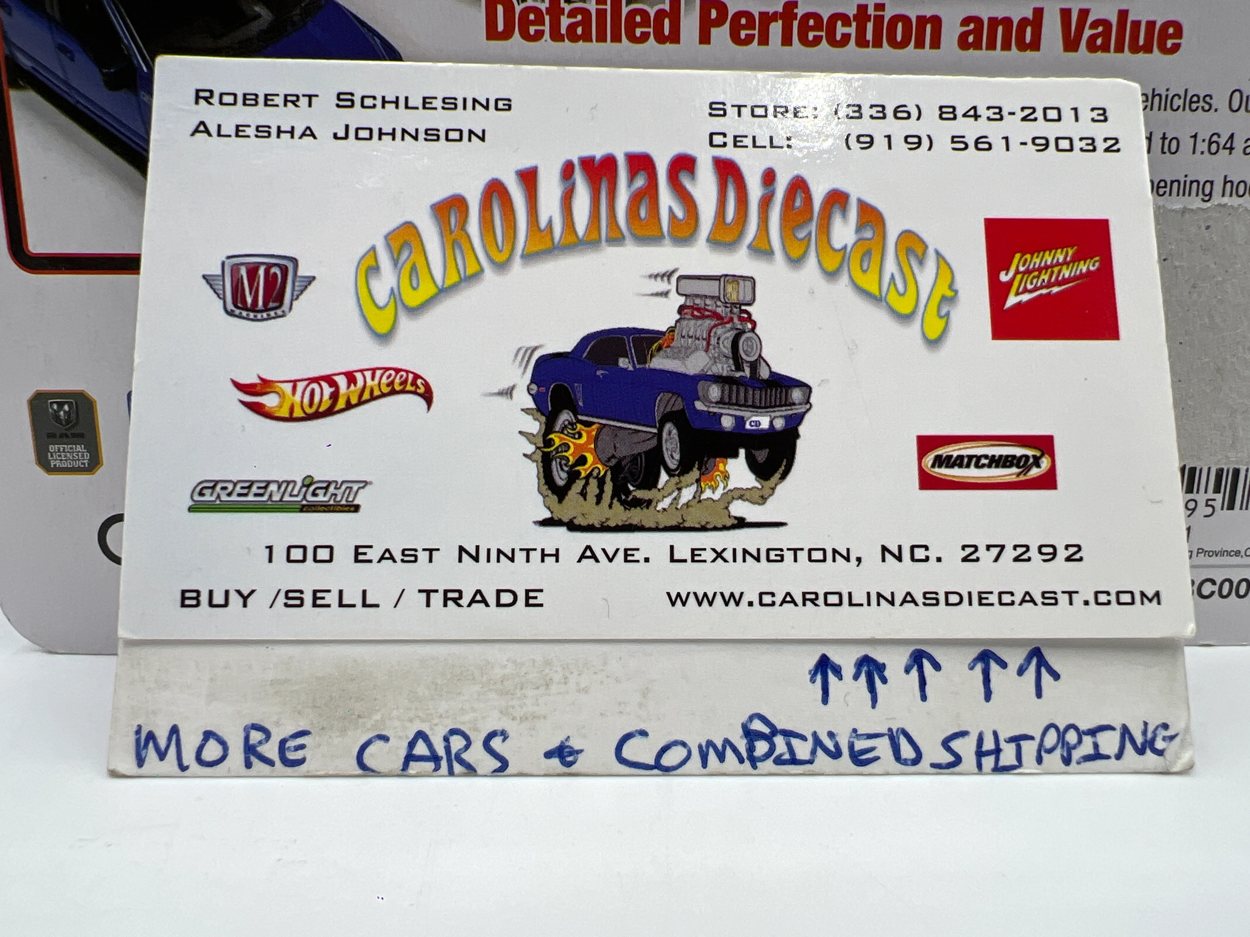 Auto World Big Country Collectibles Polaris RZR 2020 Chevy Silverado Custom Trail Boss 181D - Image 8