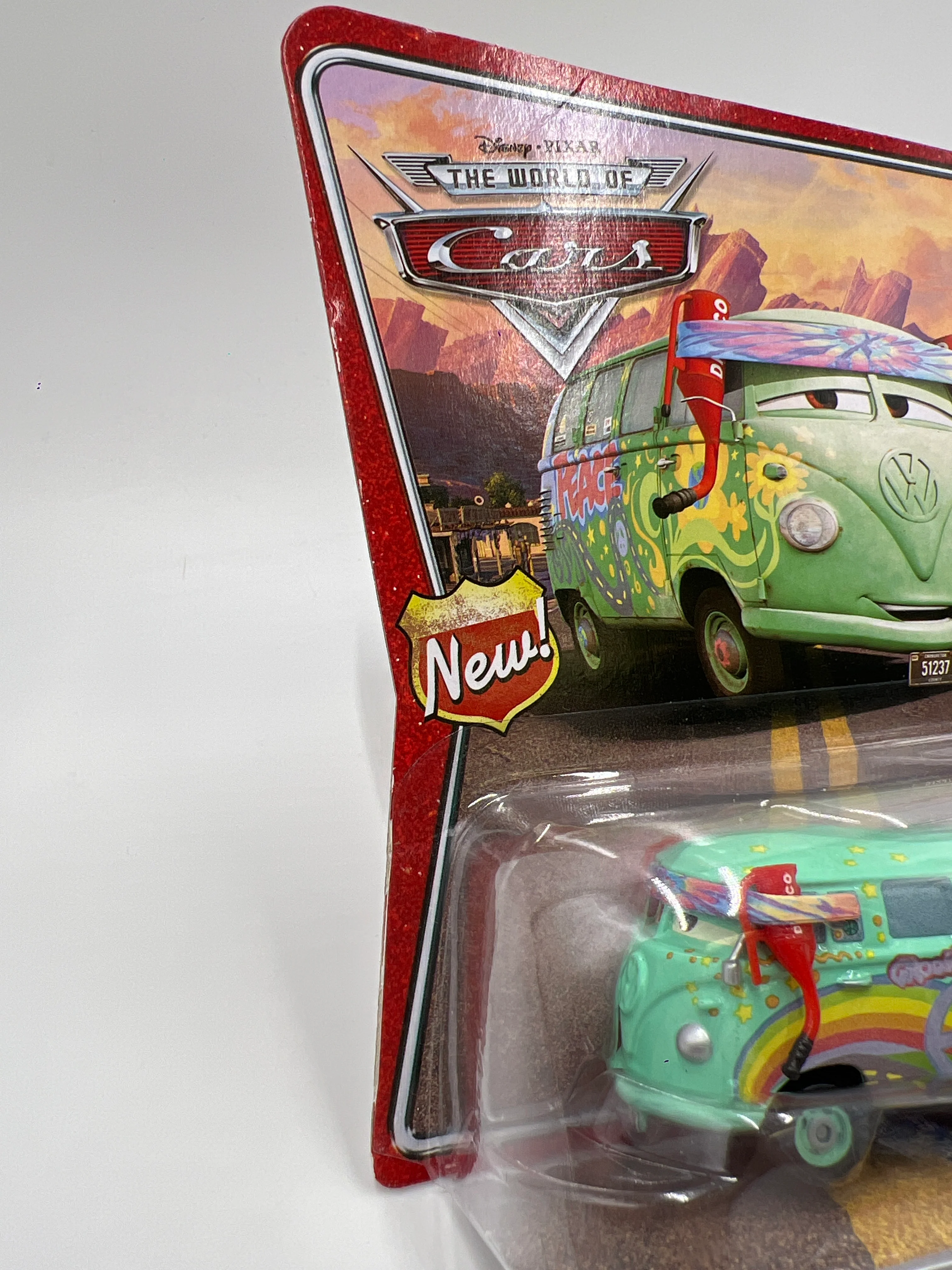 Disney Pixar The World Of Cars #37 Pit Crew Member Fillmore 139E - Image 5