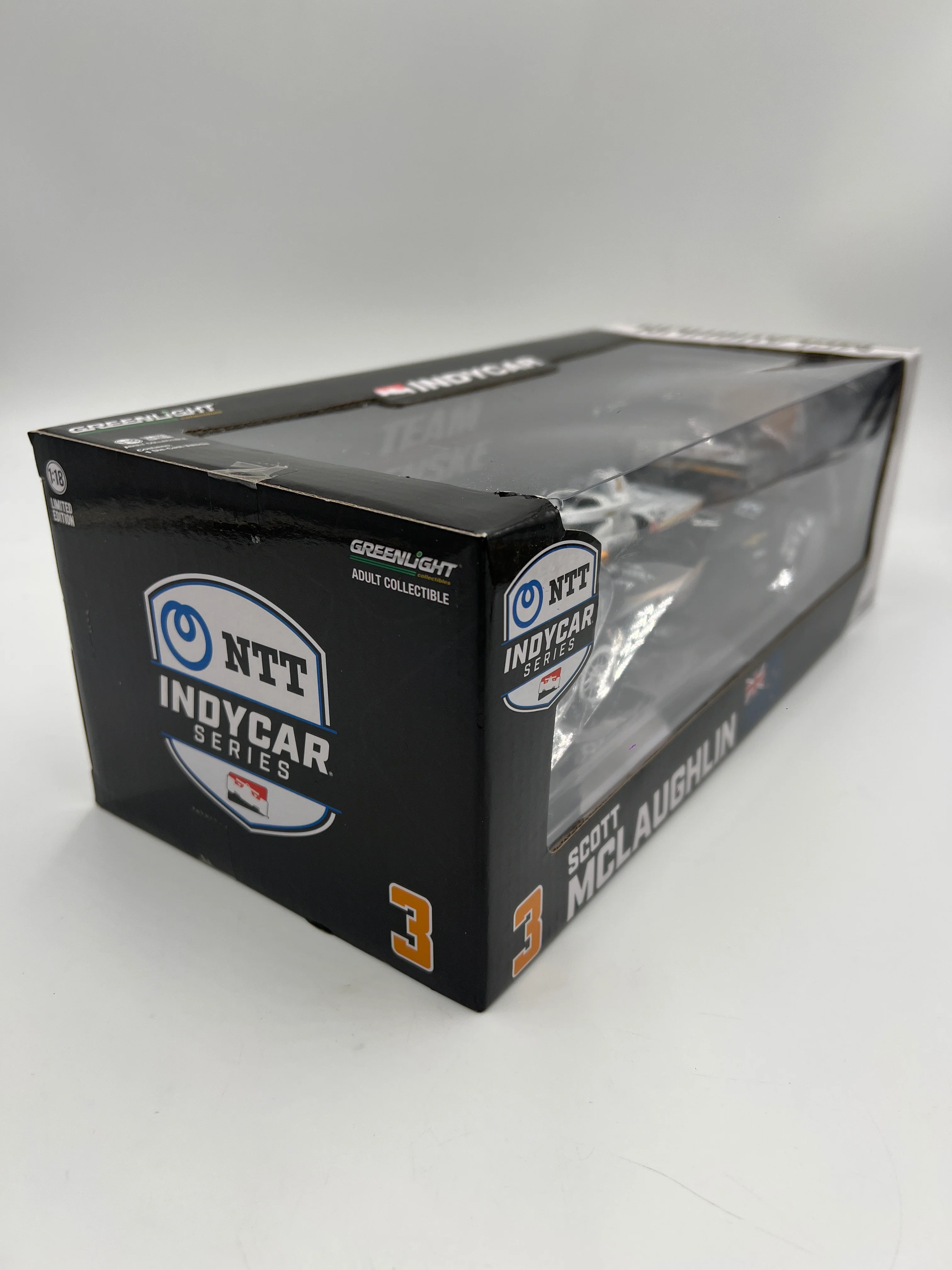 Greenlight 1:18 NTT Indycar Series Scott McLaughlin #3 Sonsio White/Black - Image 5