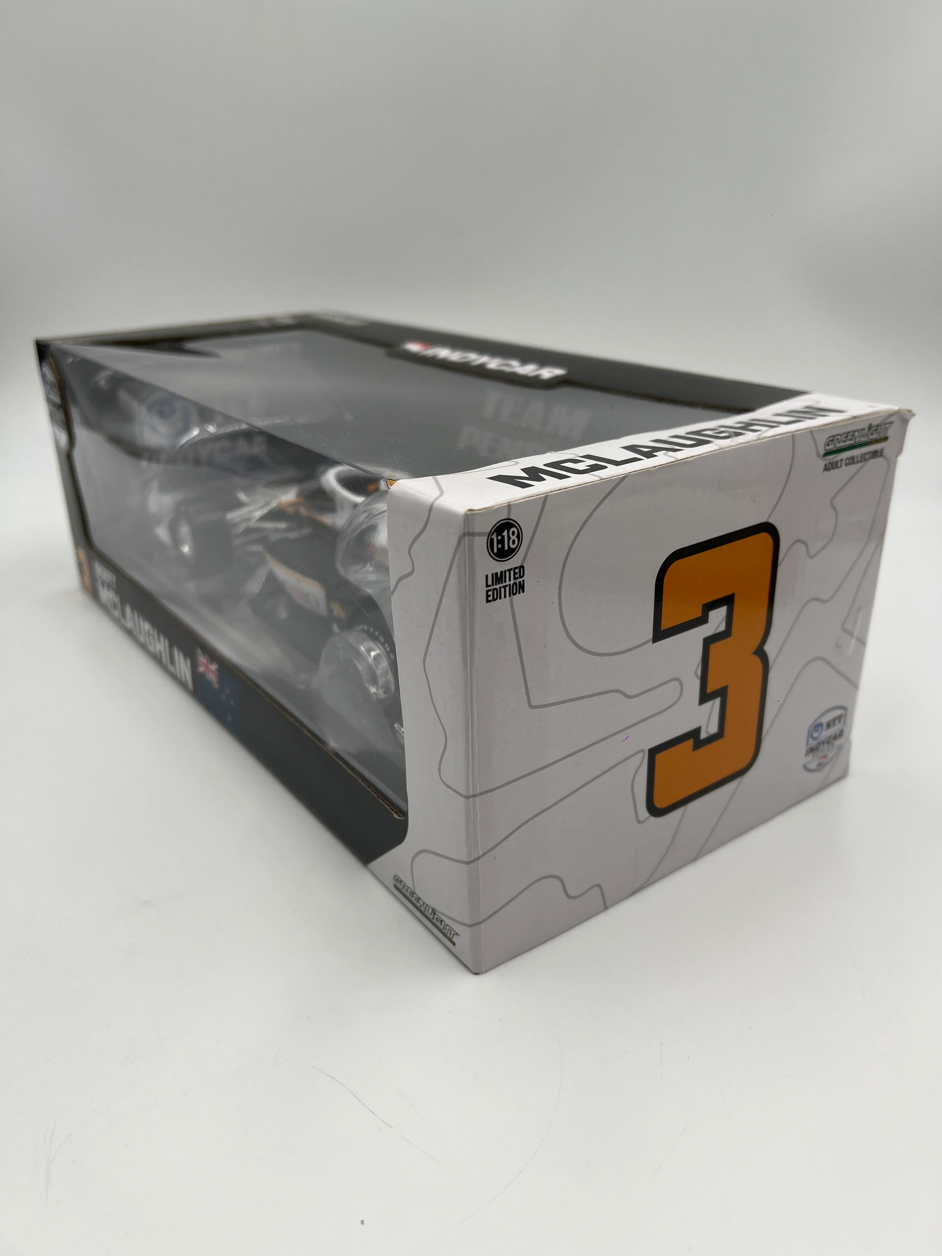 Greenlight 1:18 NTT Indycar Series Scott McLaughlin #3 Sonsio White/Black - Image 6