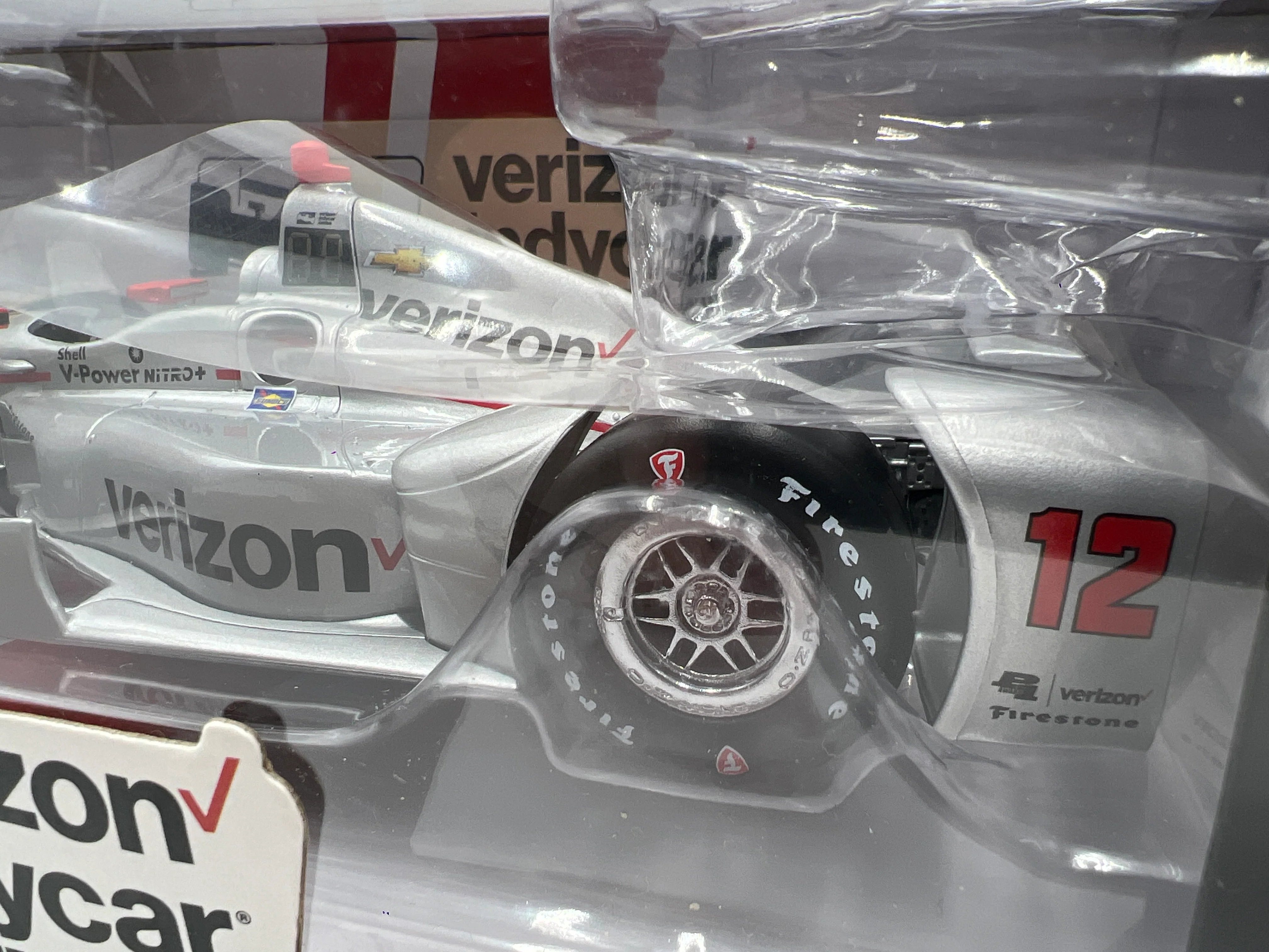 Greenlight 1:18 Verizon Indycar Series Will Power #12 Team Penske Silver - Image 4