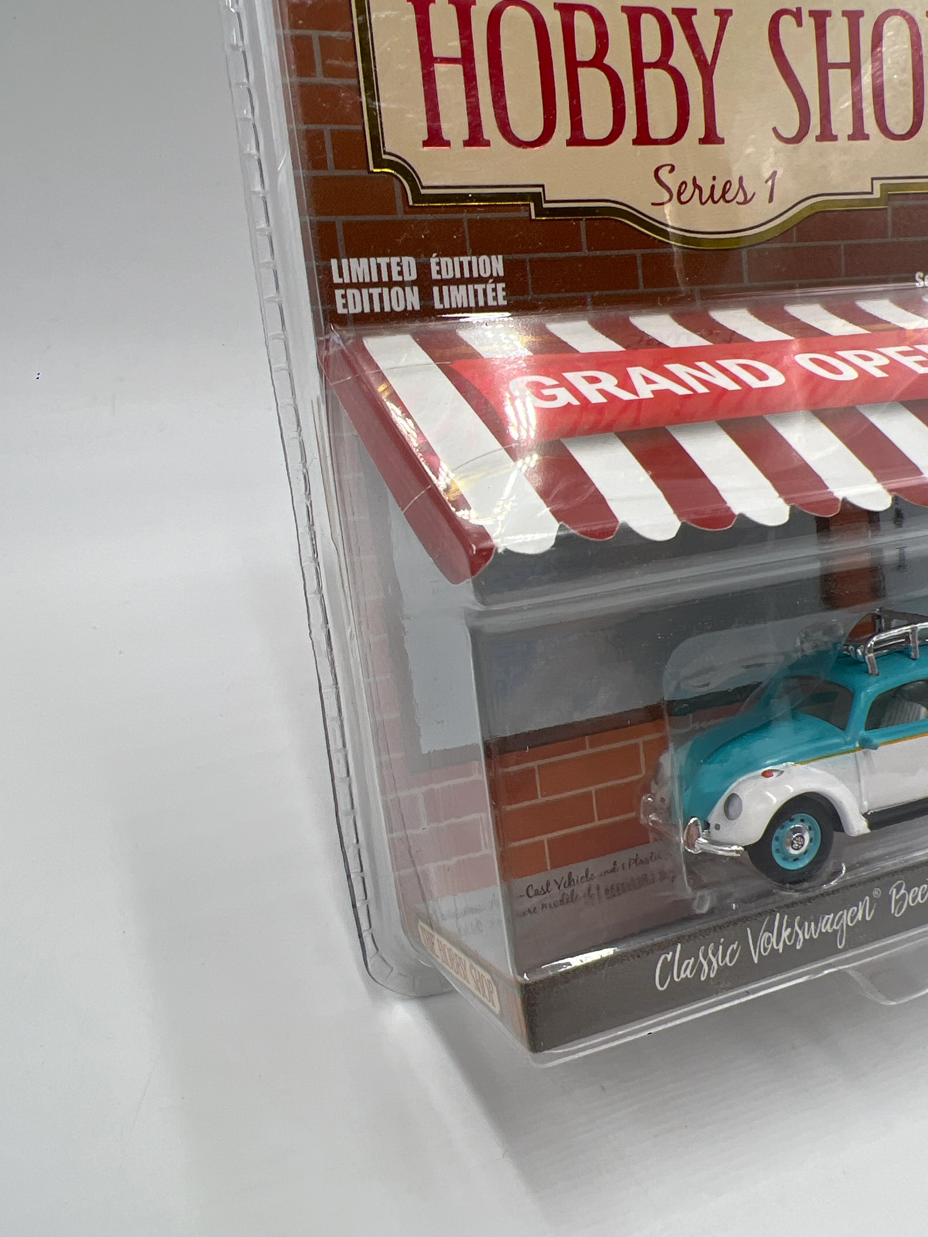 Greenlight The Hobby Shop Series 1 Classic Volkswagen Beetle With Woman Wearing Dress 182D - Image 4