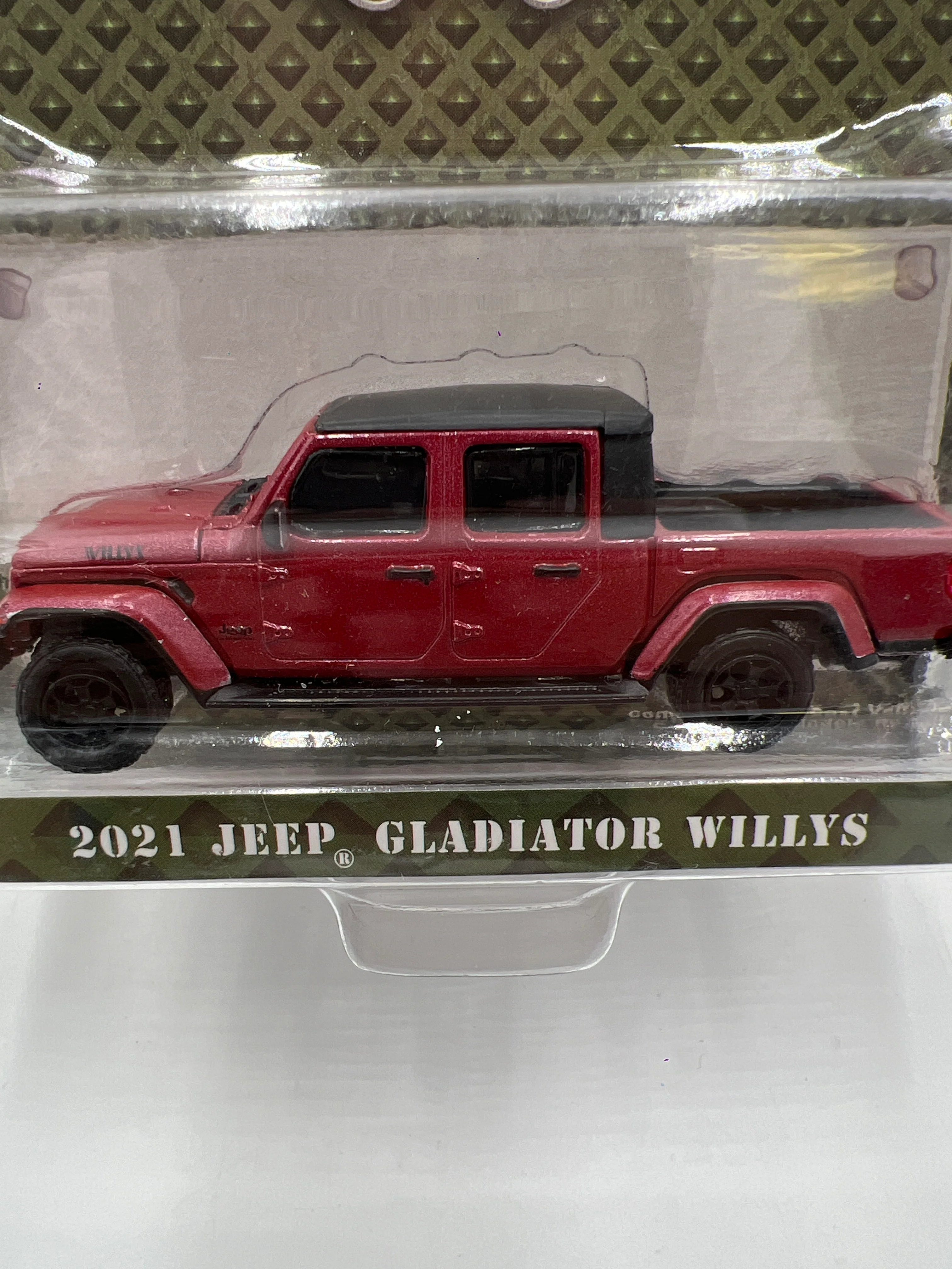 Greenlight Battalion 64 2021 Jeep Gladiator Willys Red 183i - Image 3