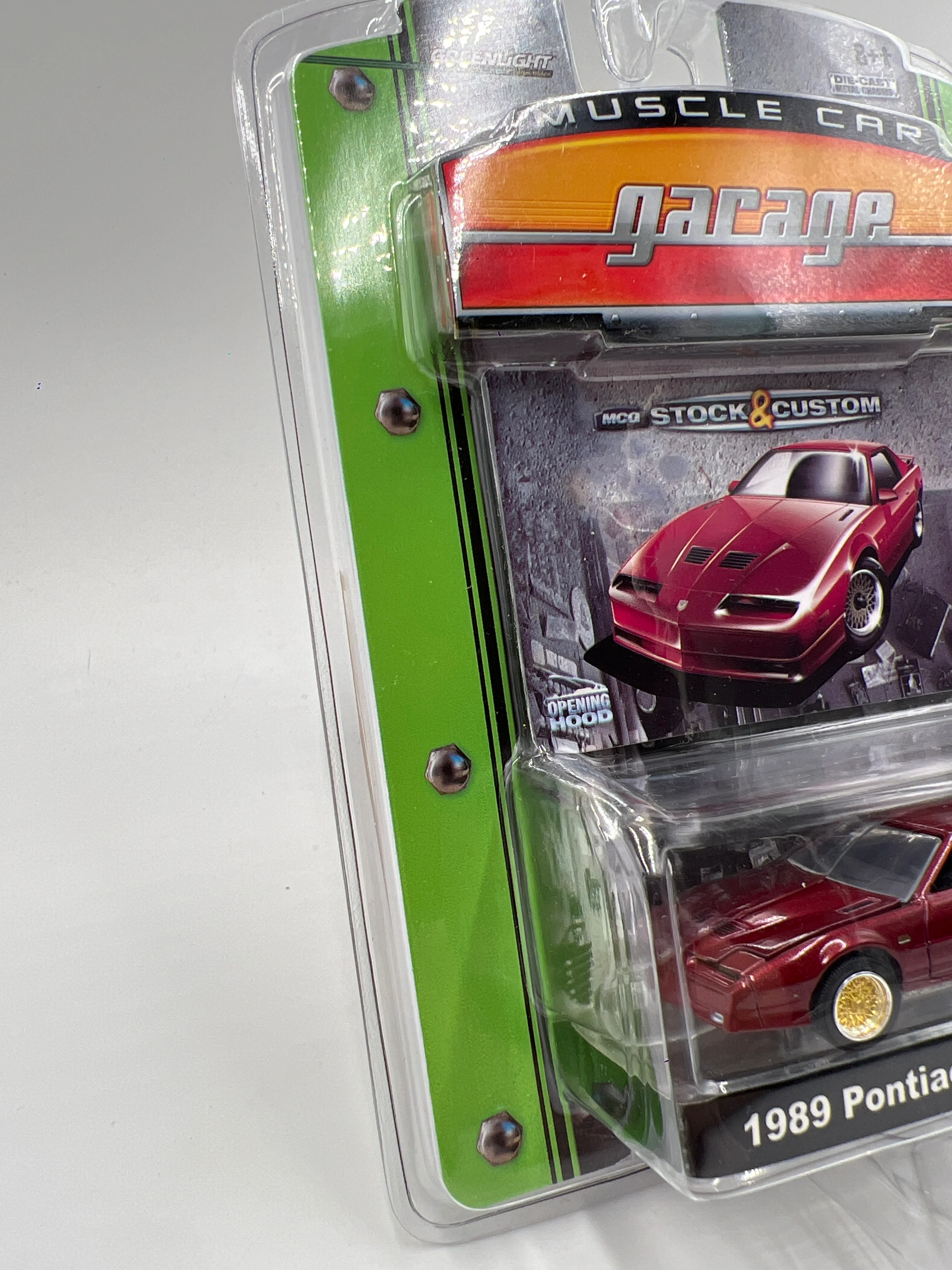 Greenlight Muscle Car Garage Series 6 1989 Pontiac Firebird Trans Am Red - Image 5