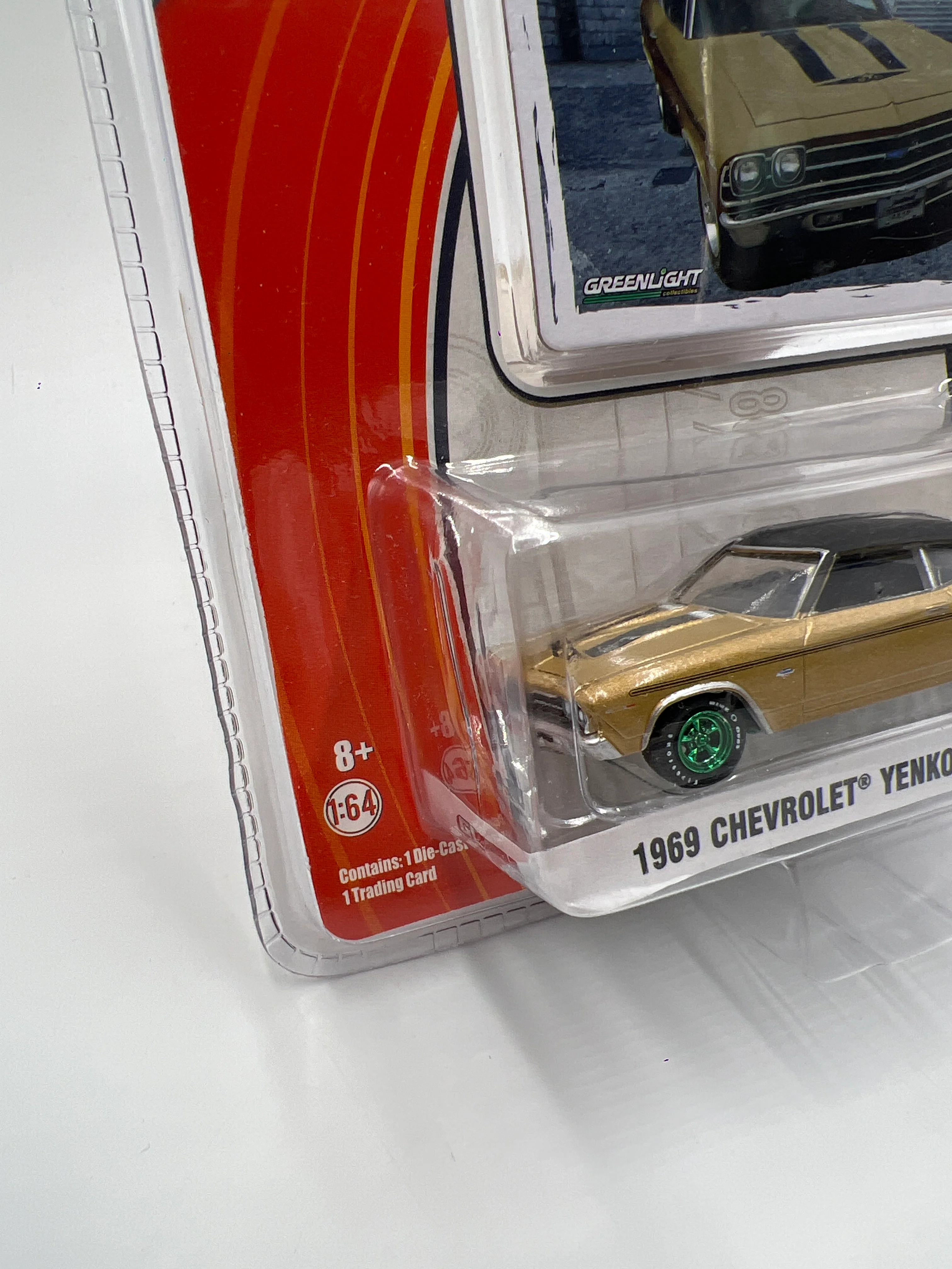 Greenlight GL Muscle Series 15 CHASE 1969 Chevrolet Yenko Copo Chevelle Gold - Image 4