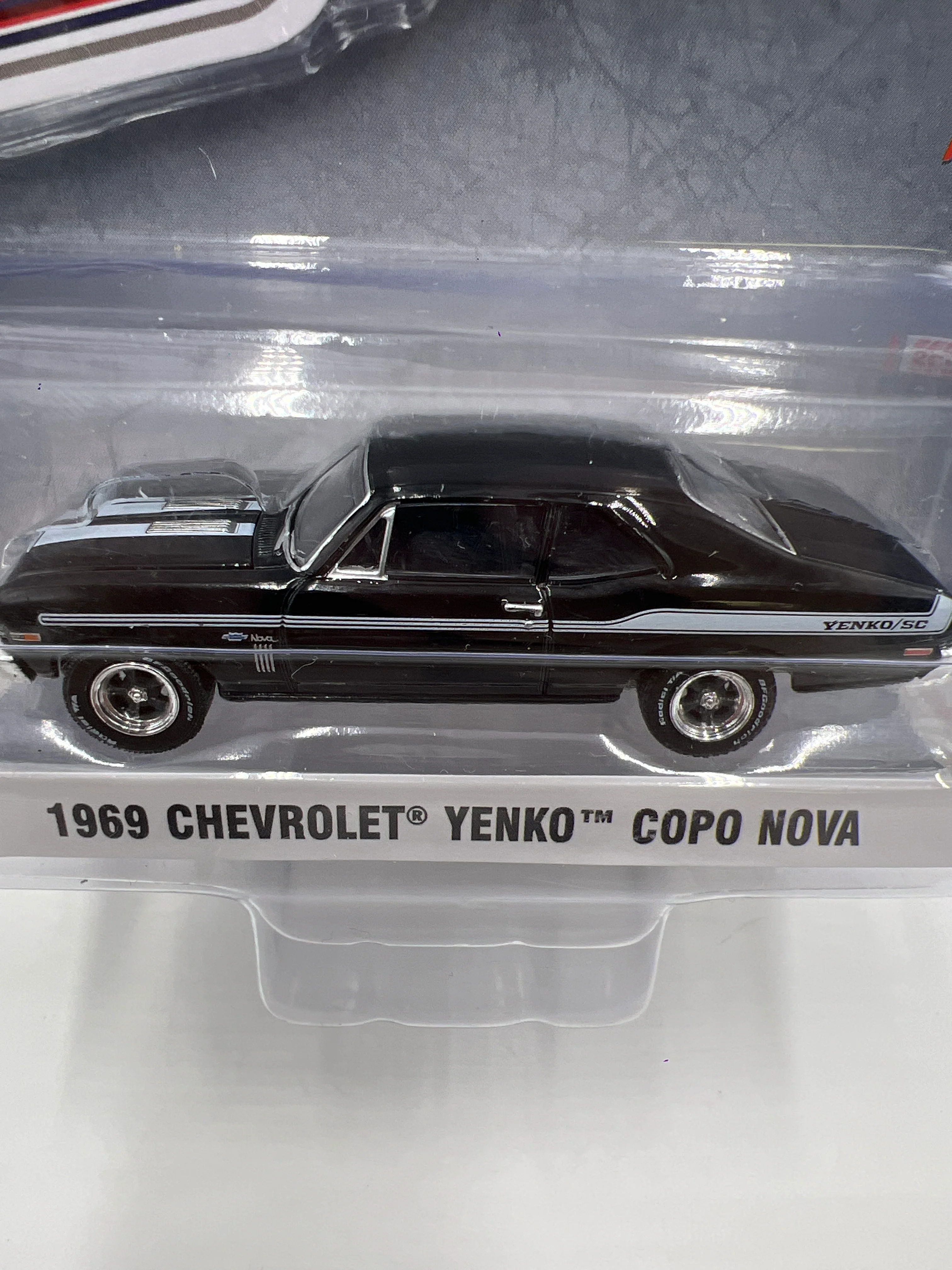 Greenlight GL Muscle Series 24 1969 Chevrolet Yenko COPO Nova Black 178E - Image 3