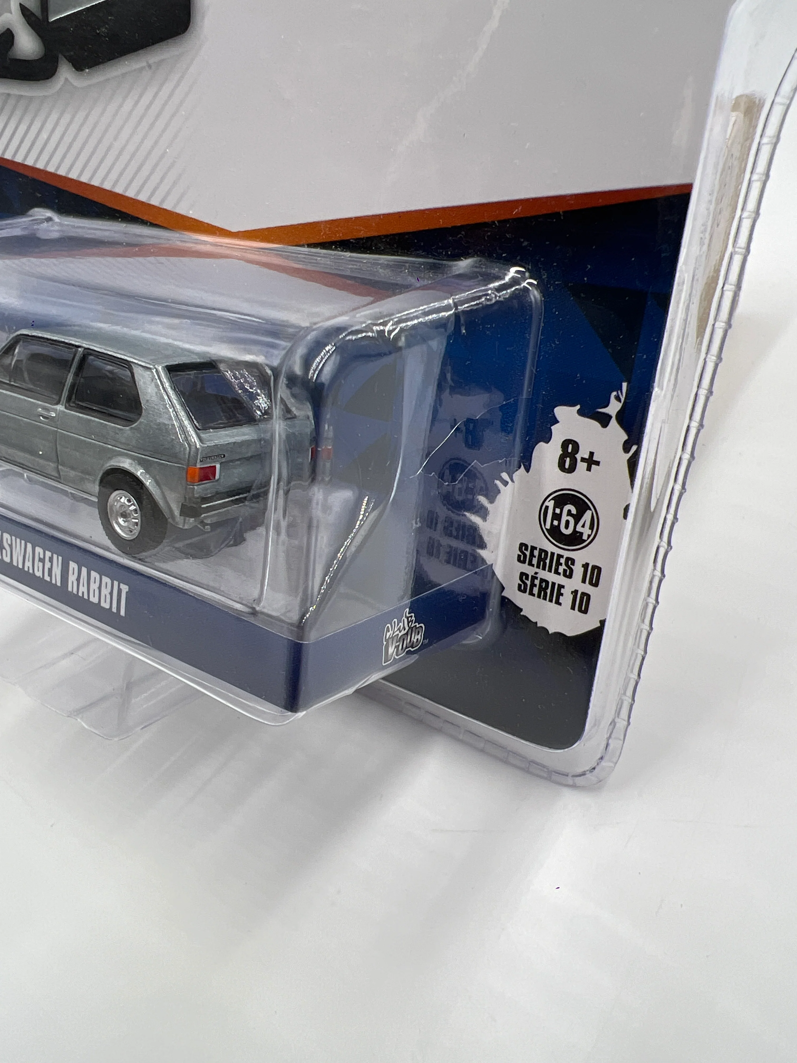 Greenlight Club V-Dub Raw Chase 1975 Volkswagen Rabbit - Image 4