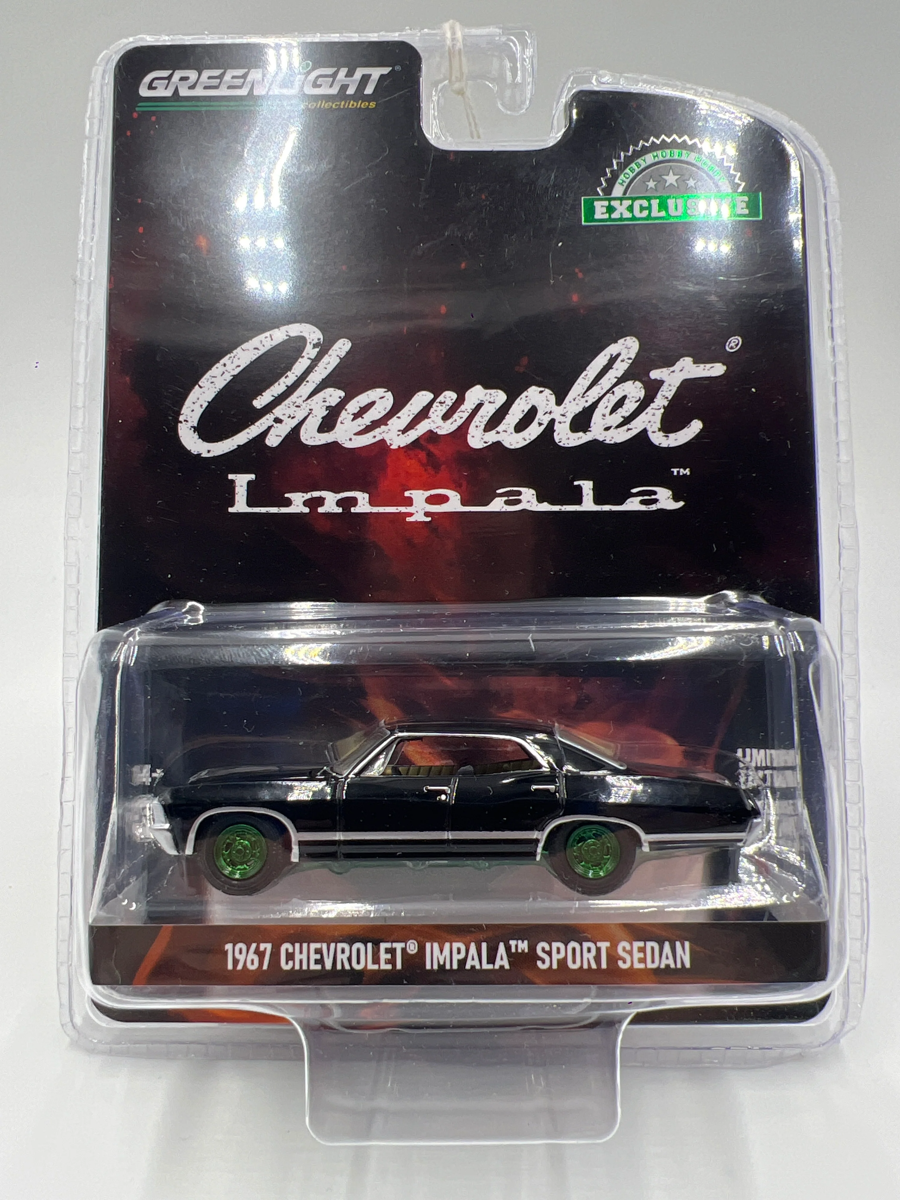 Greenlight Hobby Exclusive CHASE 1967 Chevrolet Impala Sport Sedan Black - Image 2