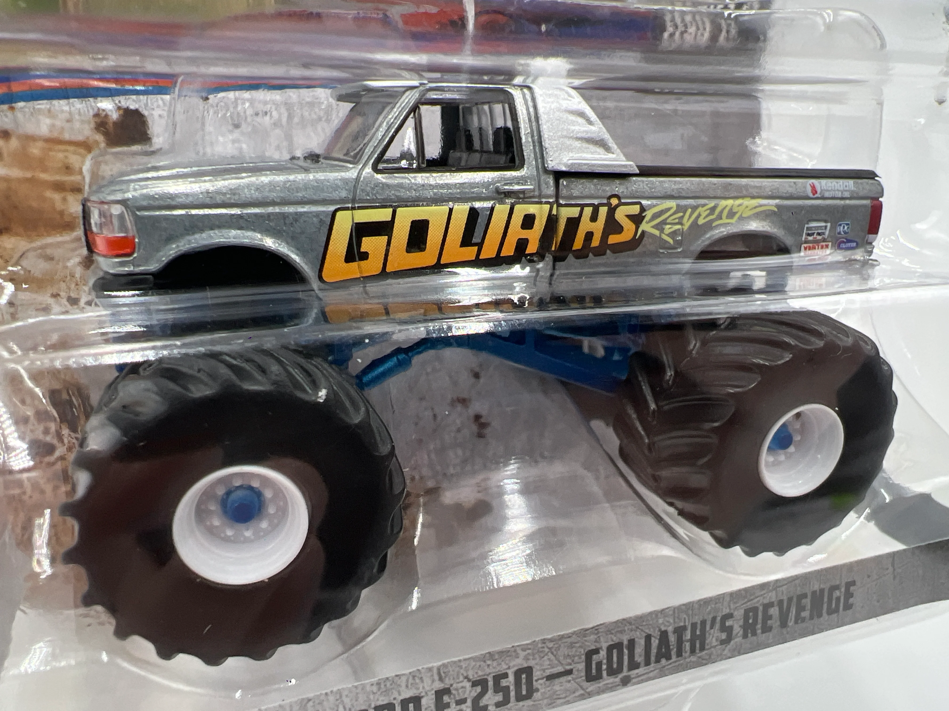 Greenlight Kings of Crunch Series 15 RAW CHASE 1992 Ford F-250 Goliaths Revenge - Image 3