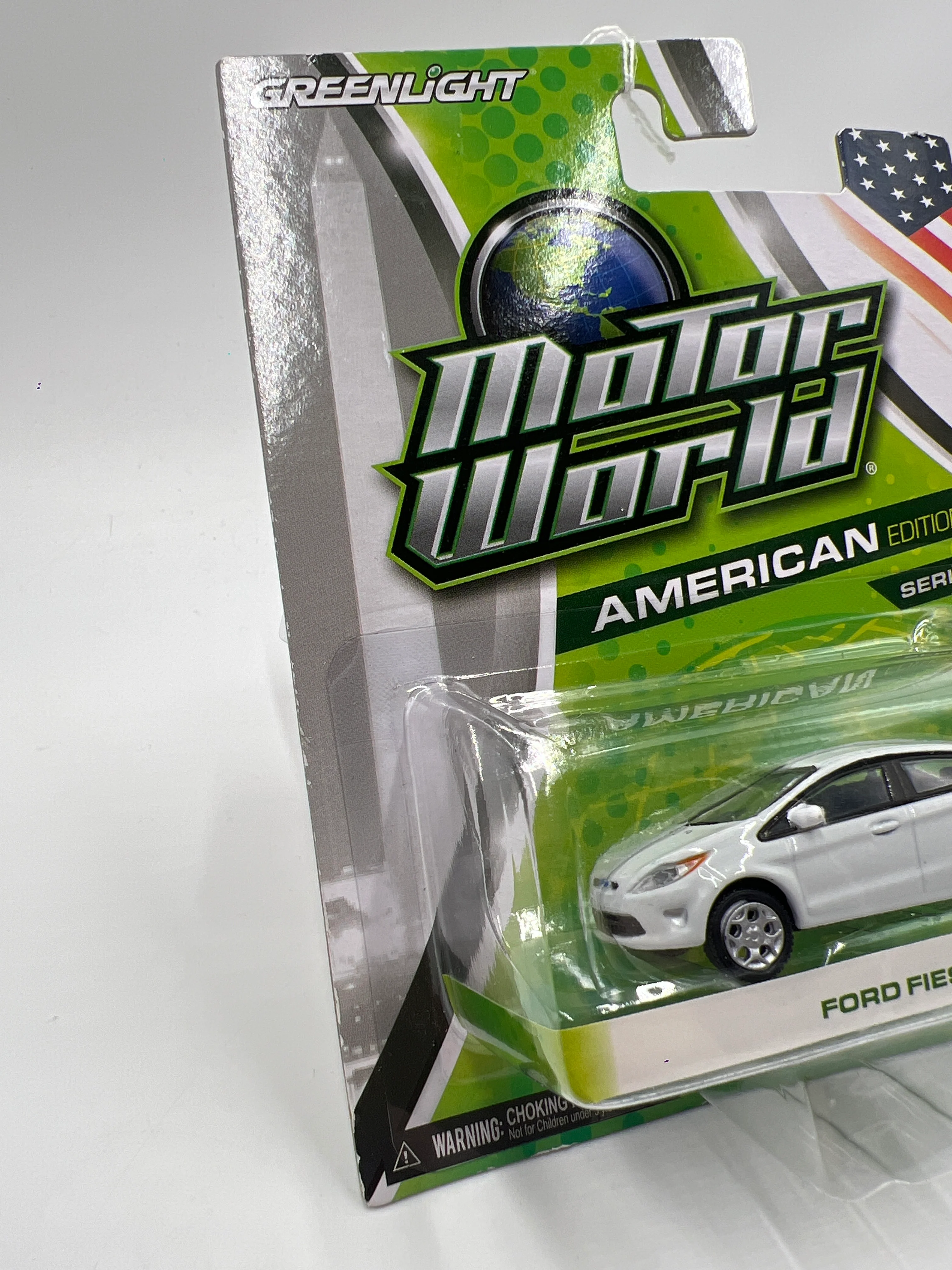 Greenlight Motor World American Edition Series 9 Ford Fiesta White - Image 5