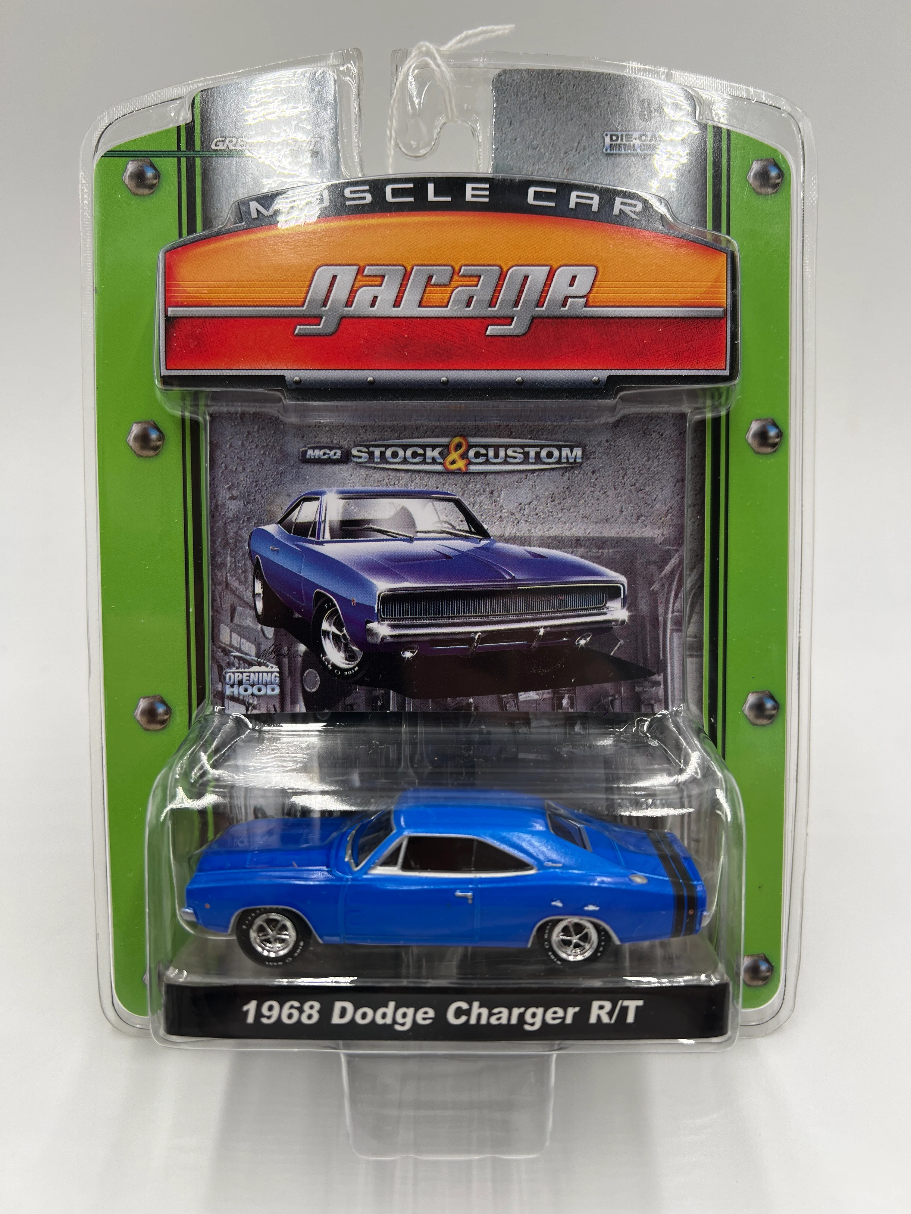 Greenlight Muscle Car Garage Series 6 1968 Dodge Charger R/T Blue - Image 2