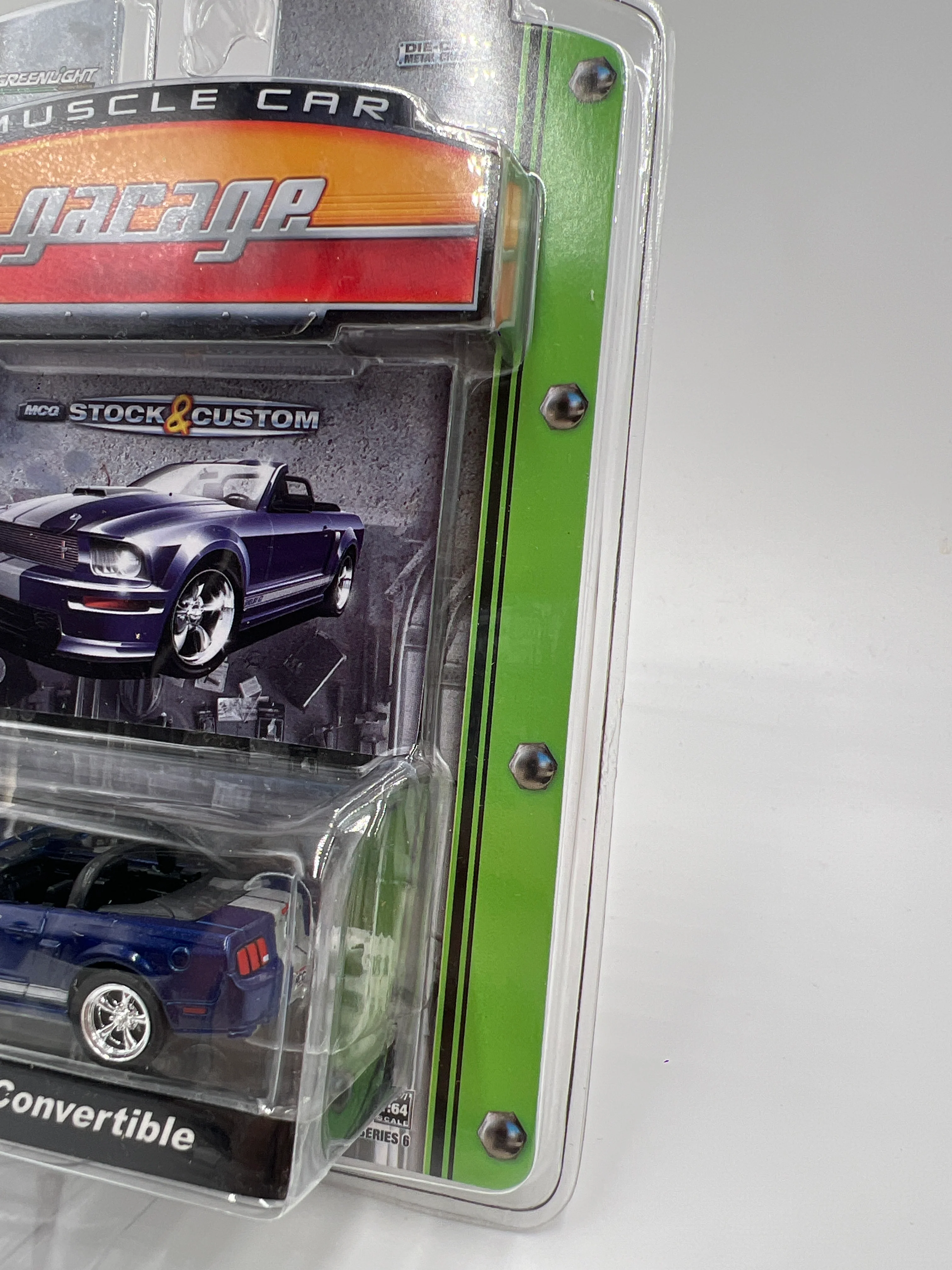 Greenlight Muscle Car Garage Series 6 2008 Shelby GT Convertible Blue 176C - Image 3
