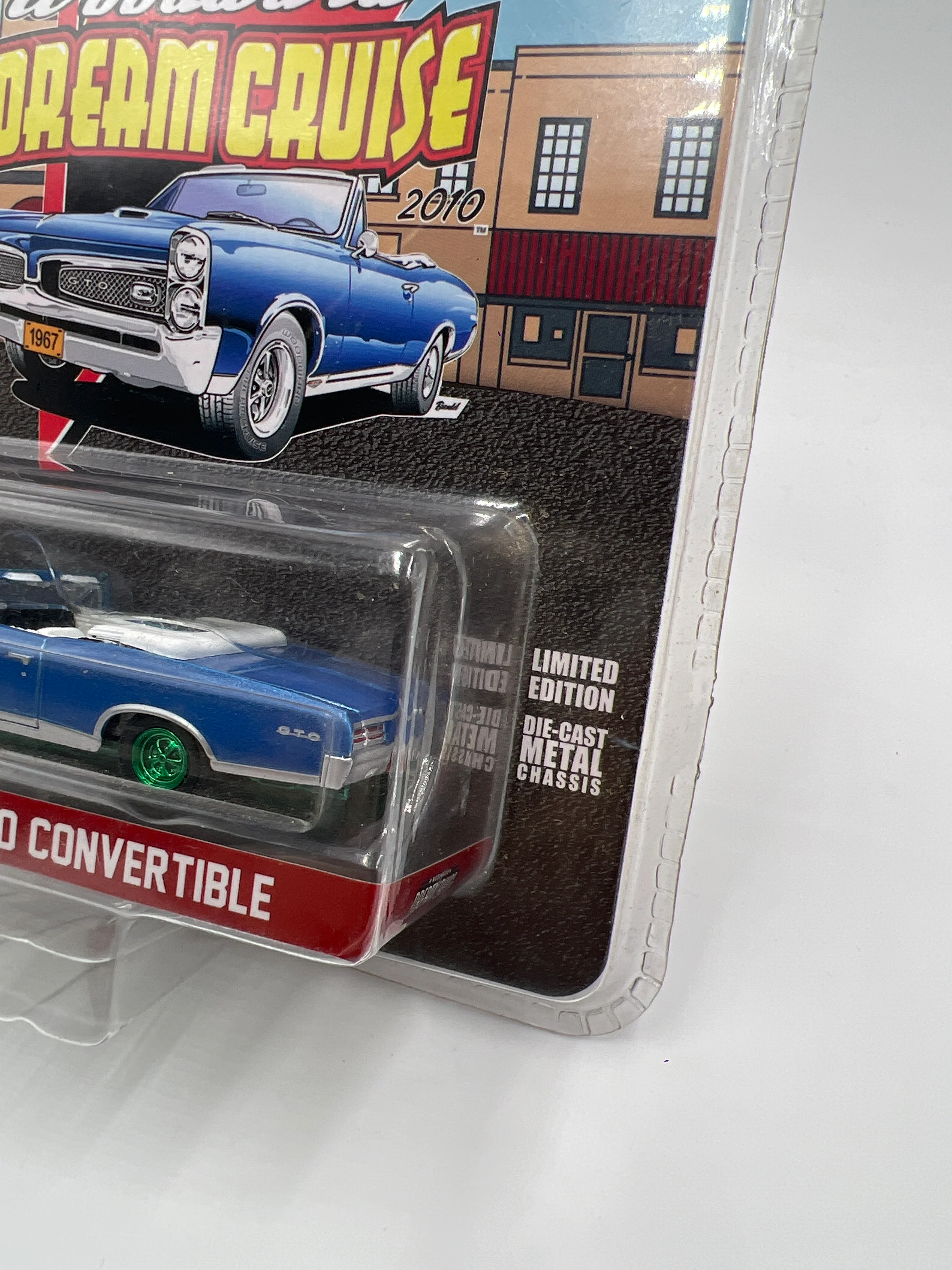 Greenlight Woodward Dream Cruise Series 1 CHASE 1967 Pontiac GTO Convertible Blue - Image 3