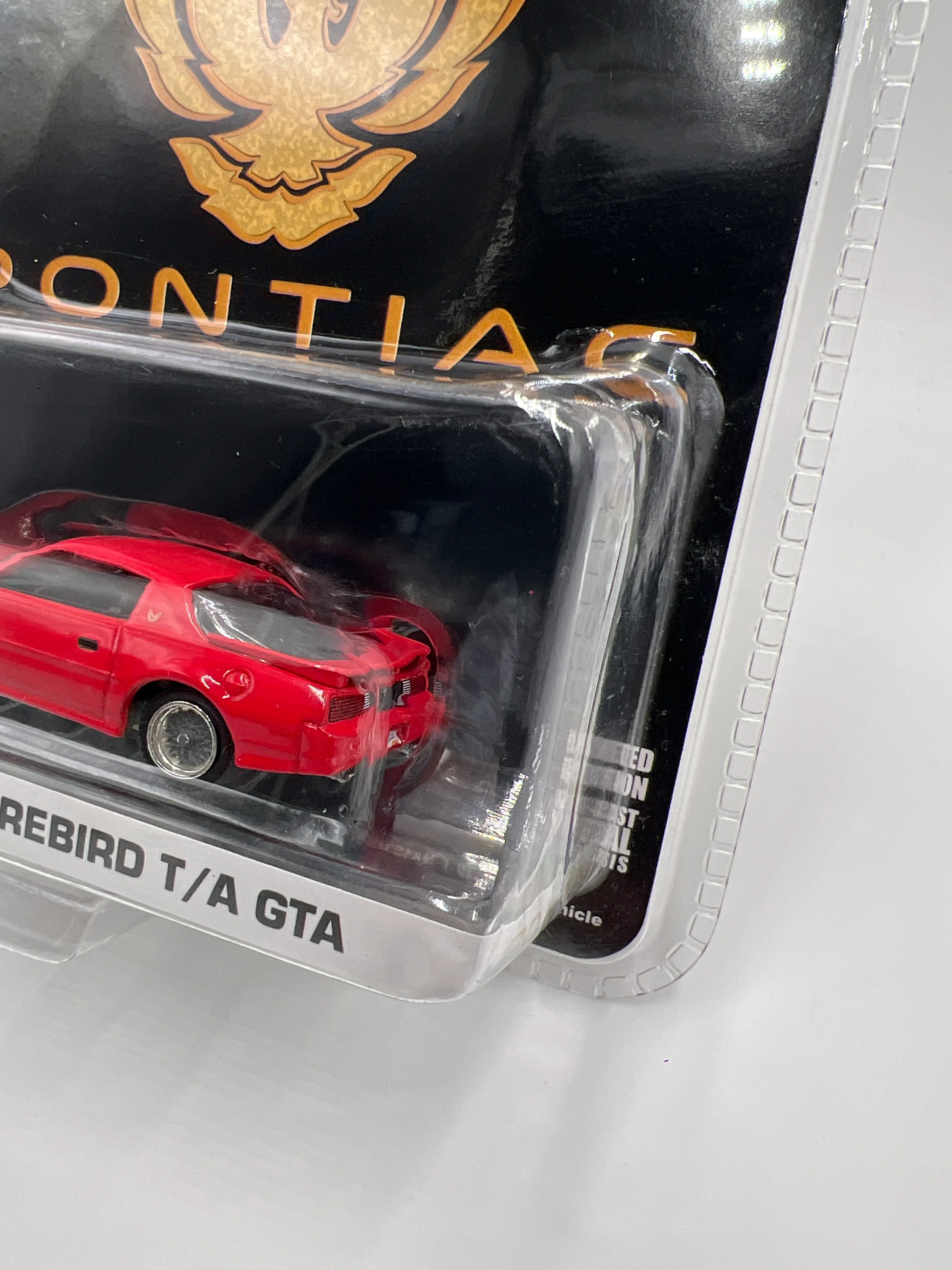 Greenlight Midwest Diecast Exclusive 1987 Pontiac Firebird T/A GTA Red 182D - Image 3