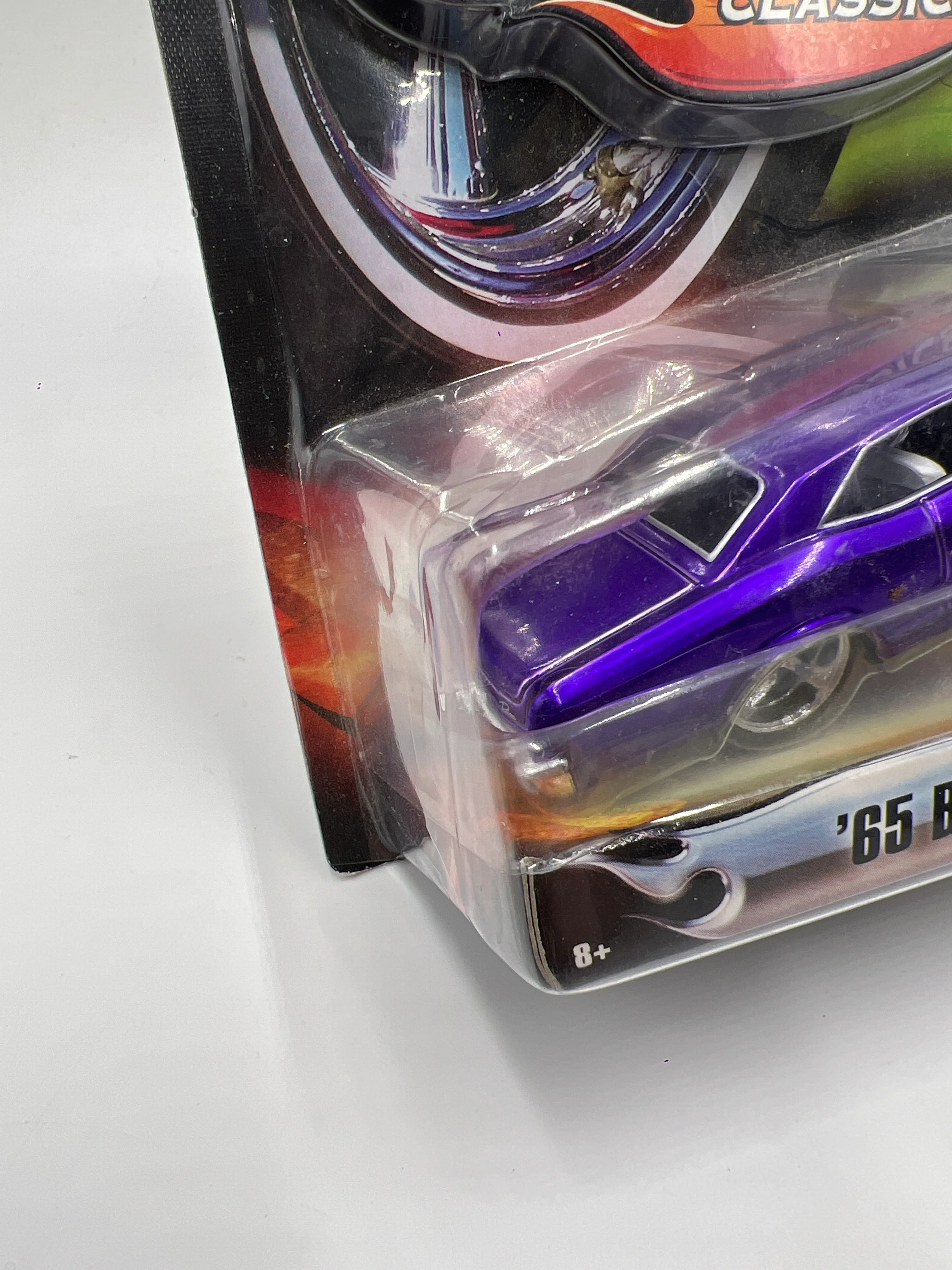 Hot Wheels 1:50 Custom Classics #5 65 Buick Riviera Purple SR - Image 5