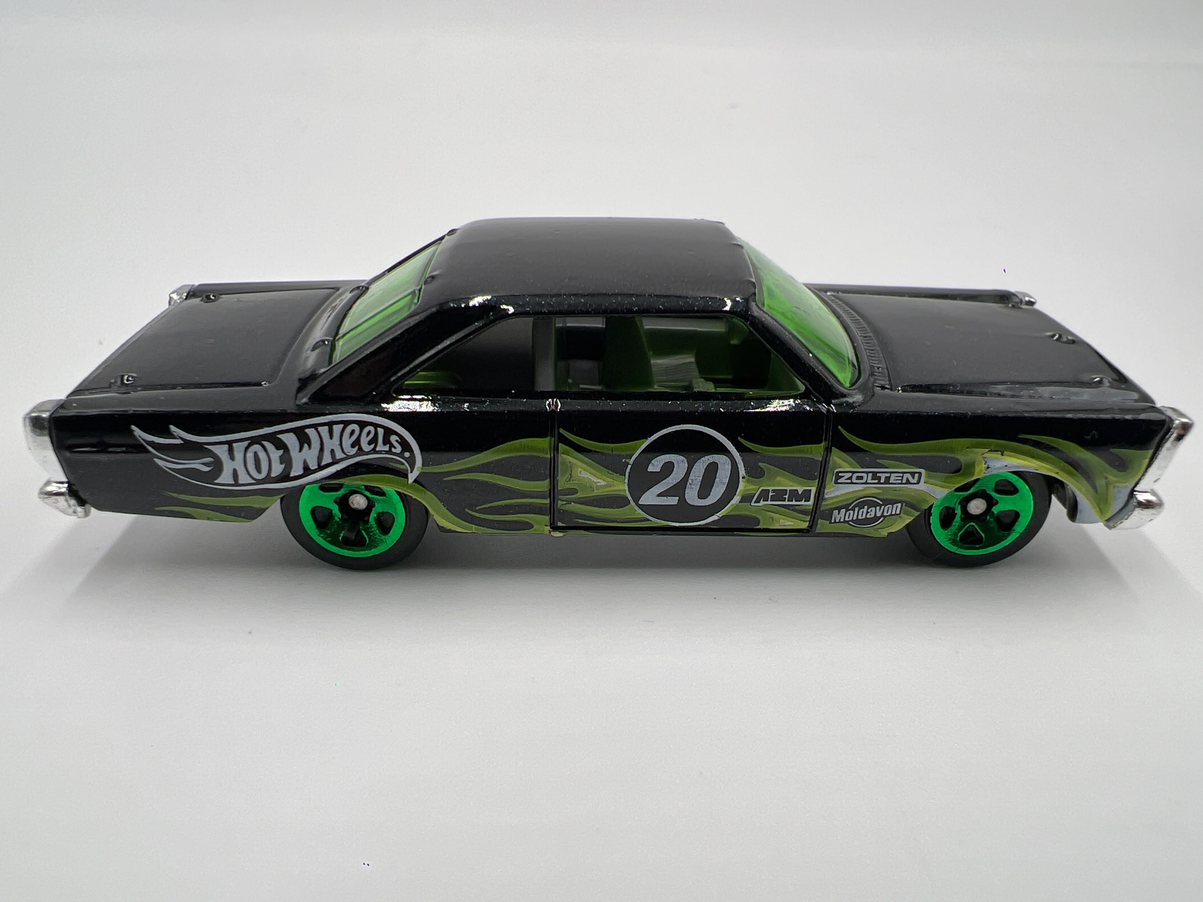 Hot Wheels 1/64 65 Ford Galaxie 500 Black Loose - Image 3