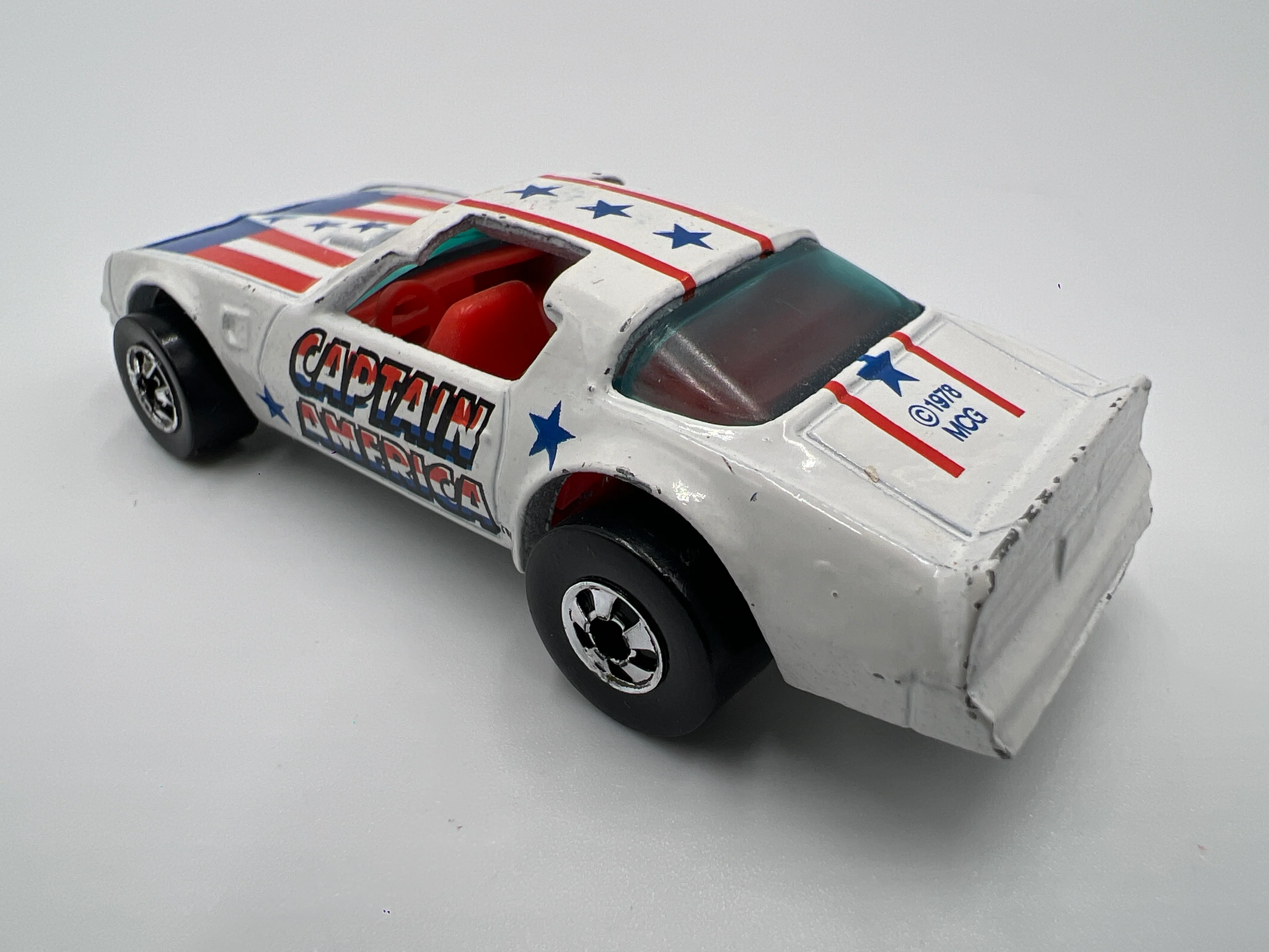 Hot Wheels 1/64 Blackwall Captain America 77 Hot Bird White Loose - Image 2