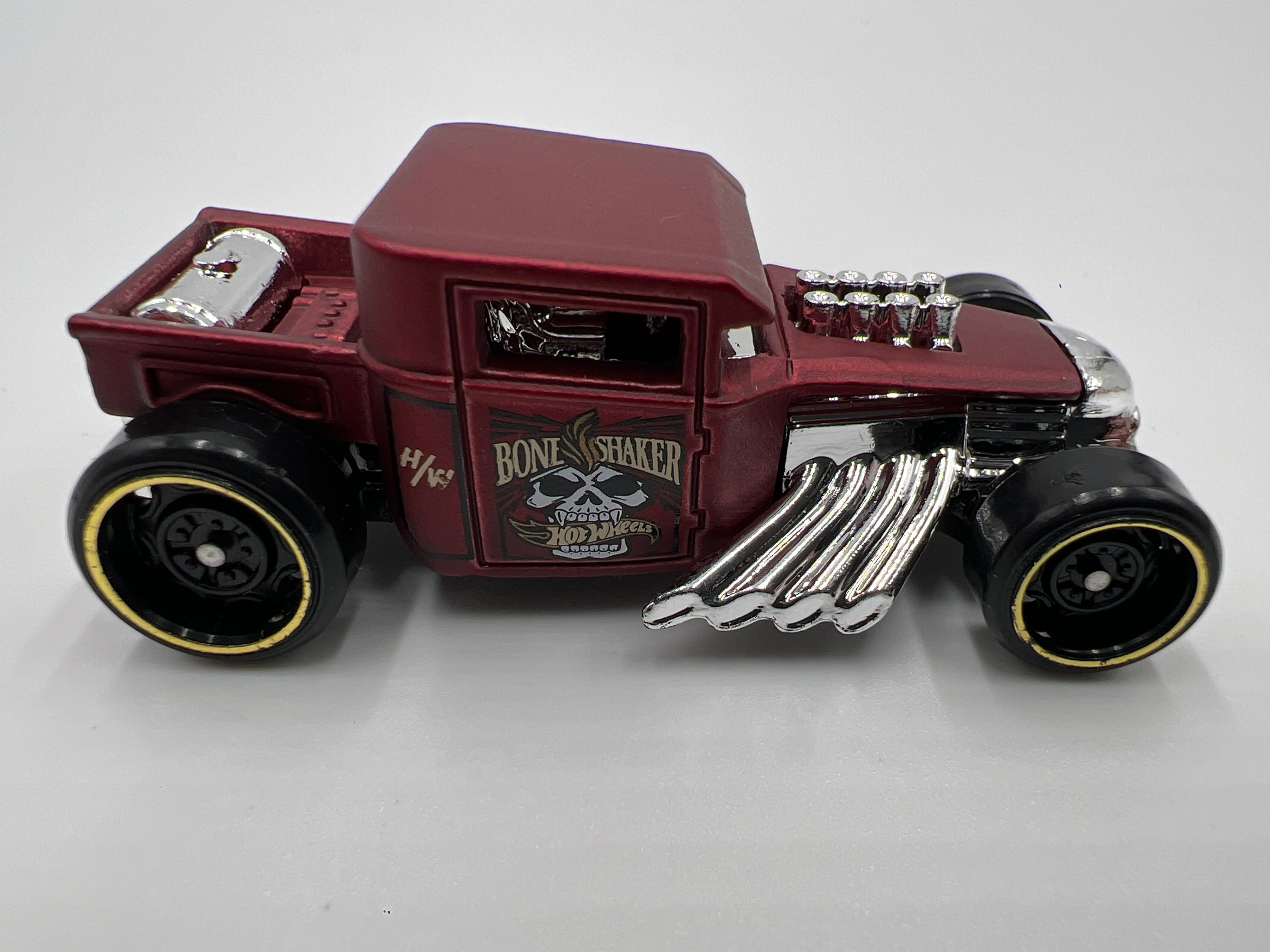 Hot Wheels 1/64 Bone Shaker Dark Satin Red Loose - Image 3