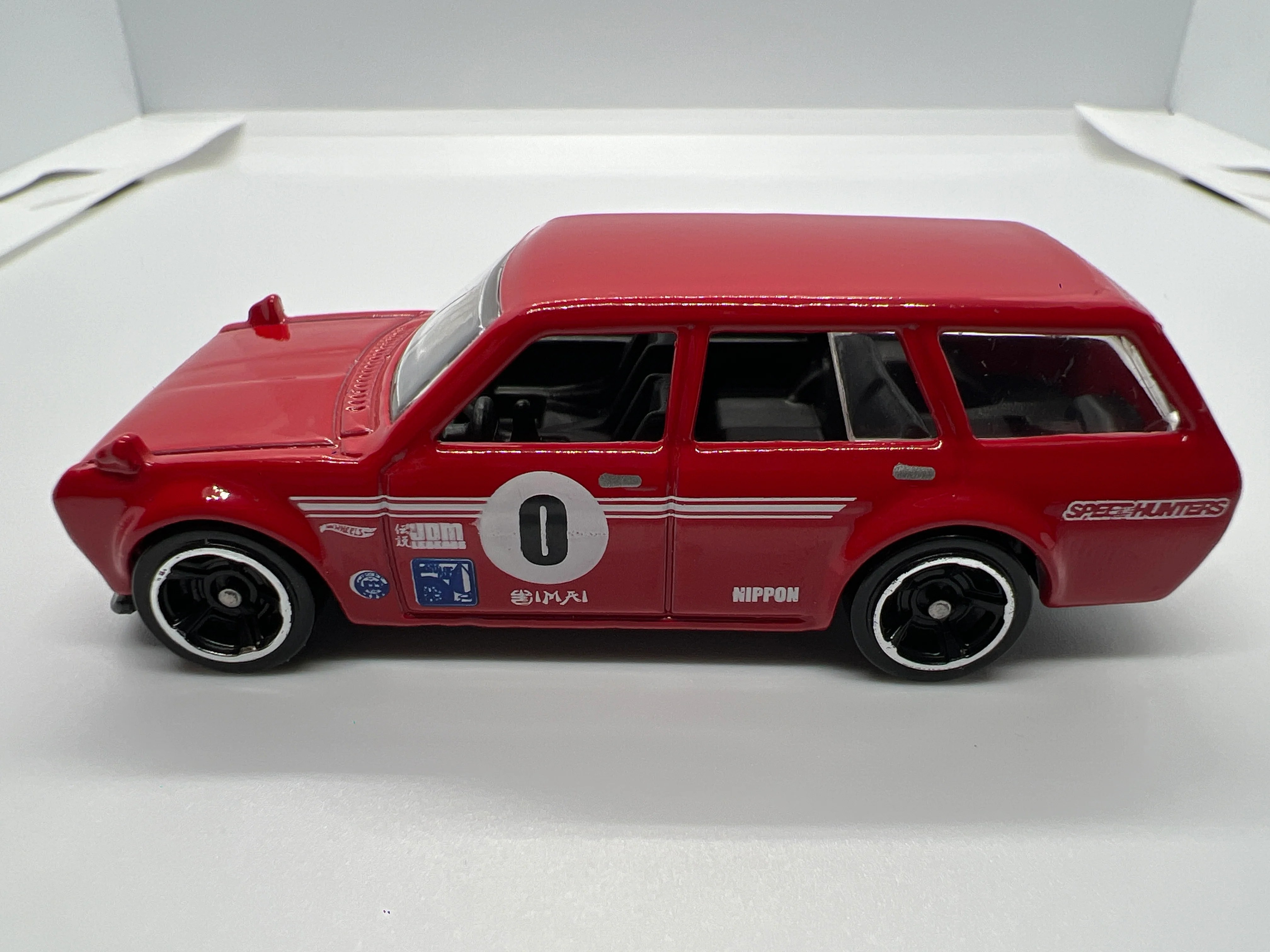 Hot Wheels 1/64 Mainline 71 Datsun 510 Wagon Red Loose - Image 4