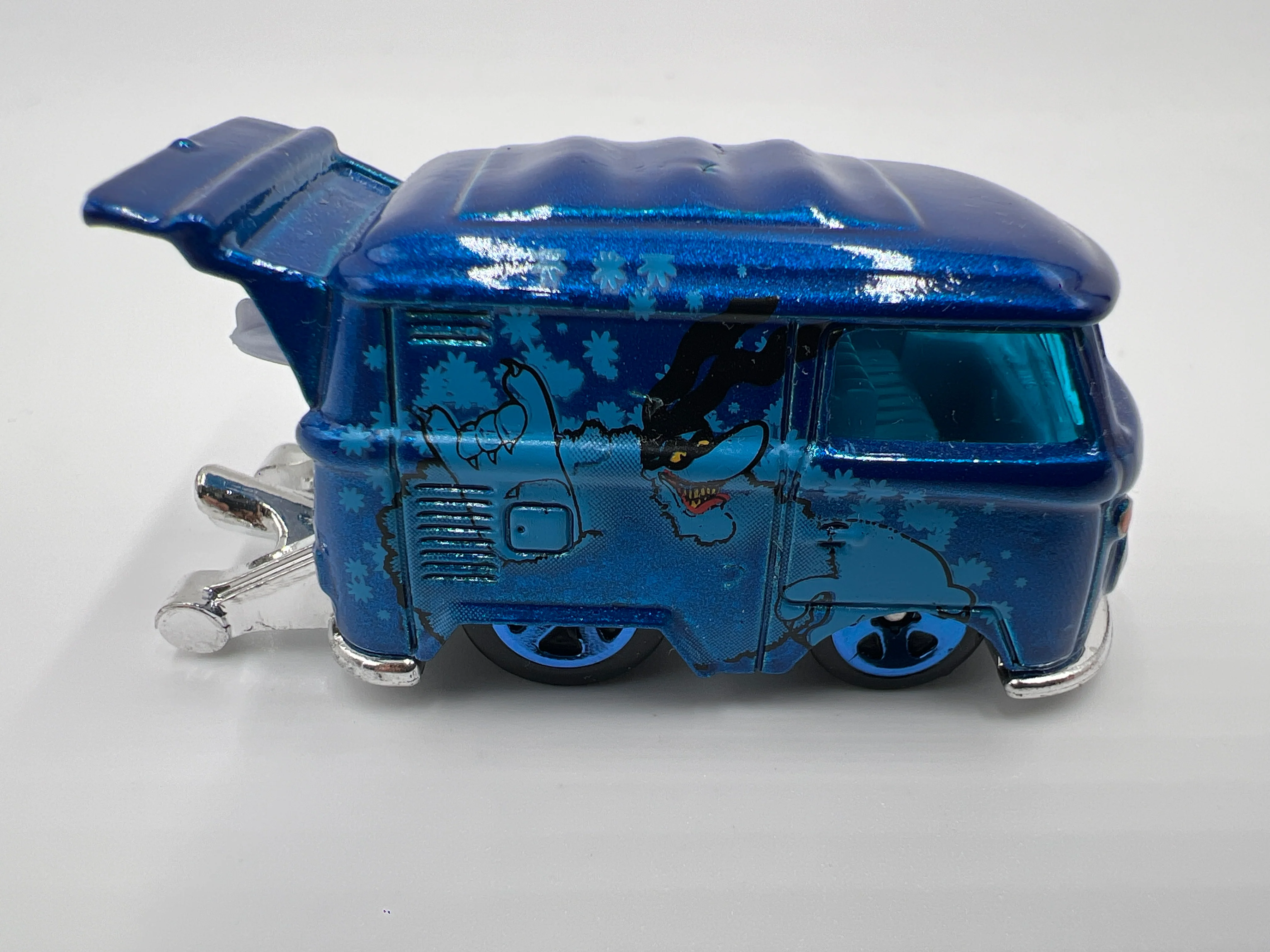 Hot Wheels 1/64 Kool Kombi The Beatles Blue Loose - Image 3
