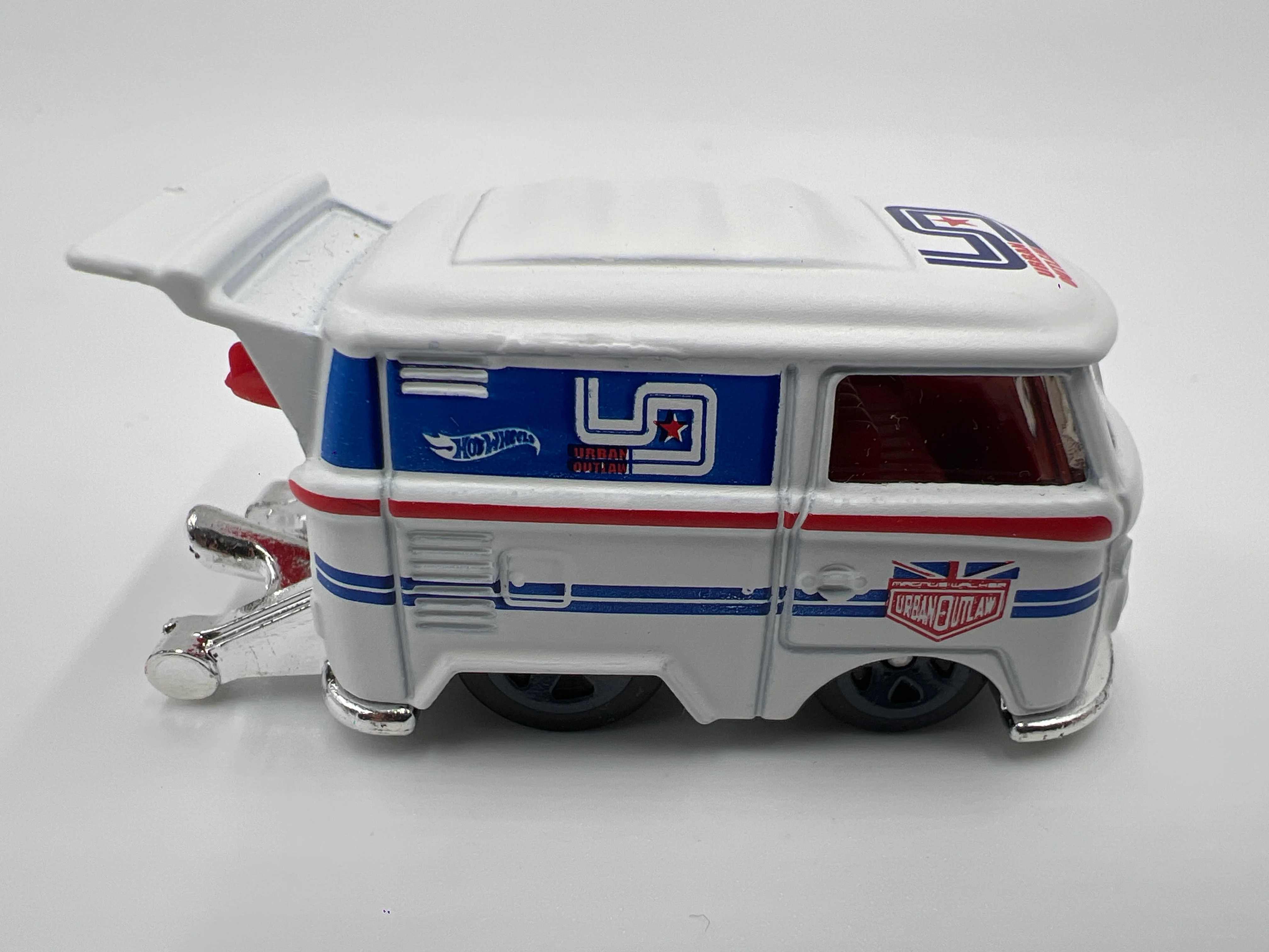 Hot Wheels 1/64 Mainline Kool Kombi Urban Outlaw White Loose - Image 3