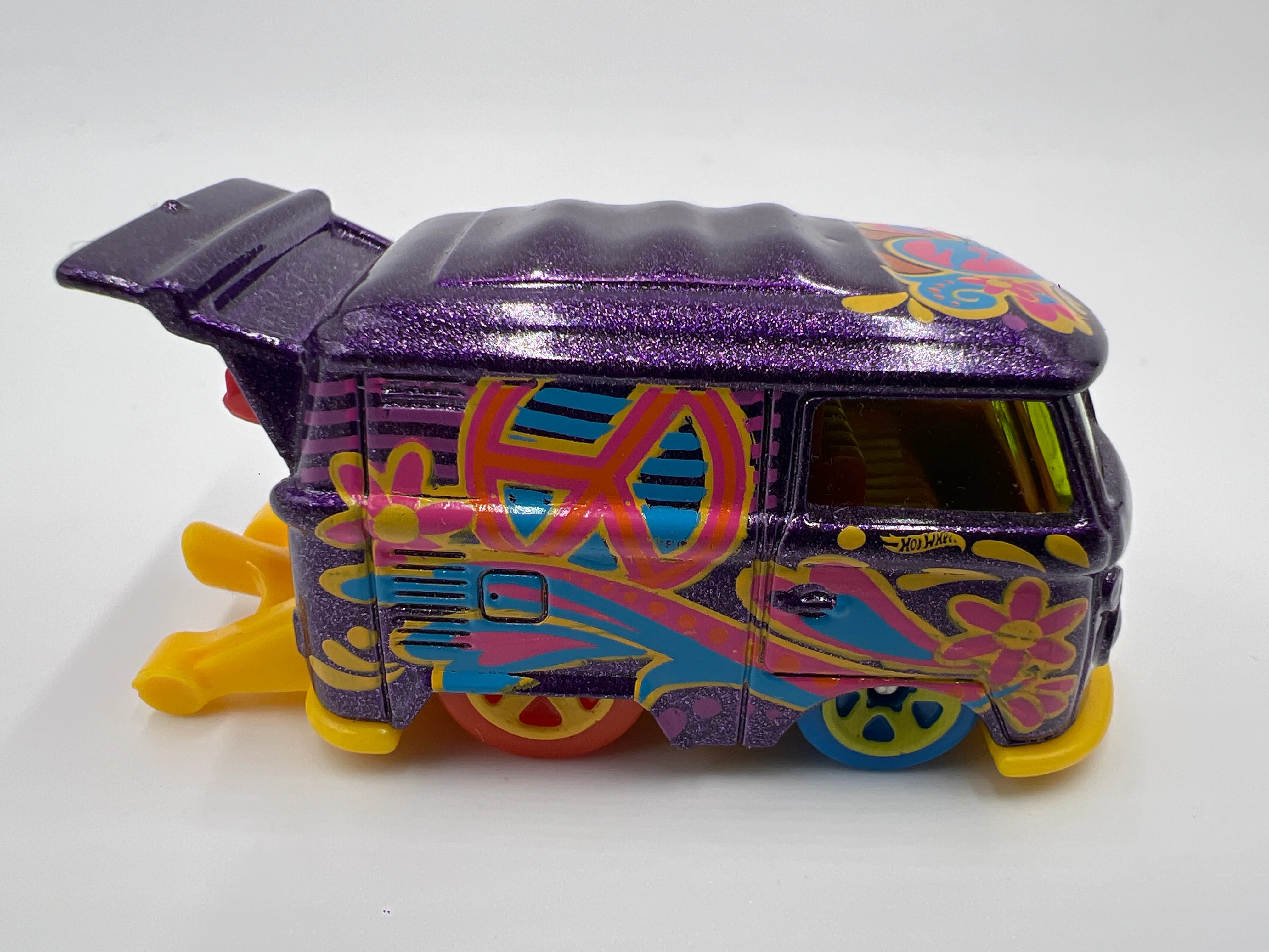 Hot Wheels 1/64 Treasure Hunt Kool Kombi Purple Loose - Image 3