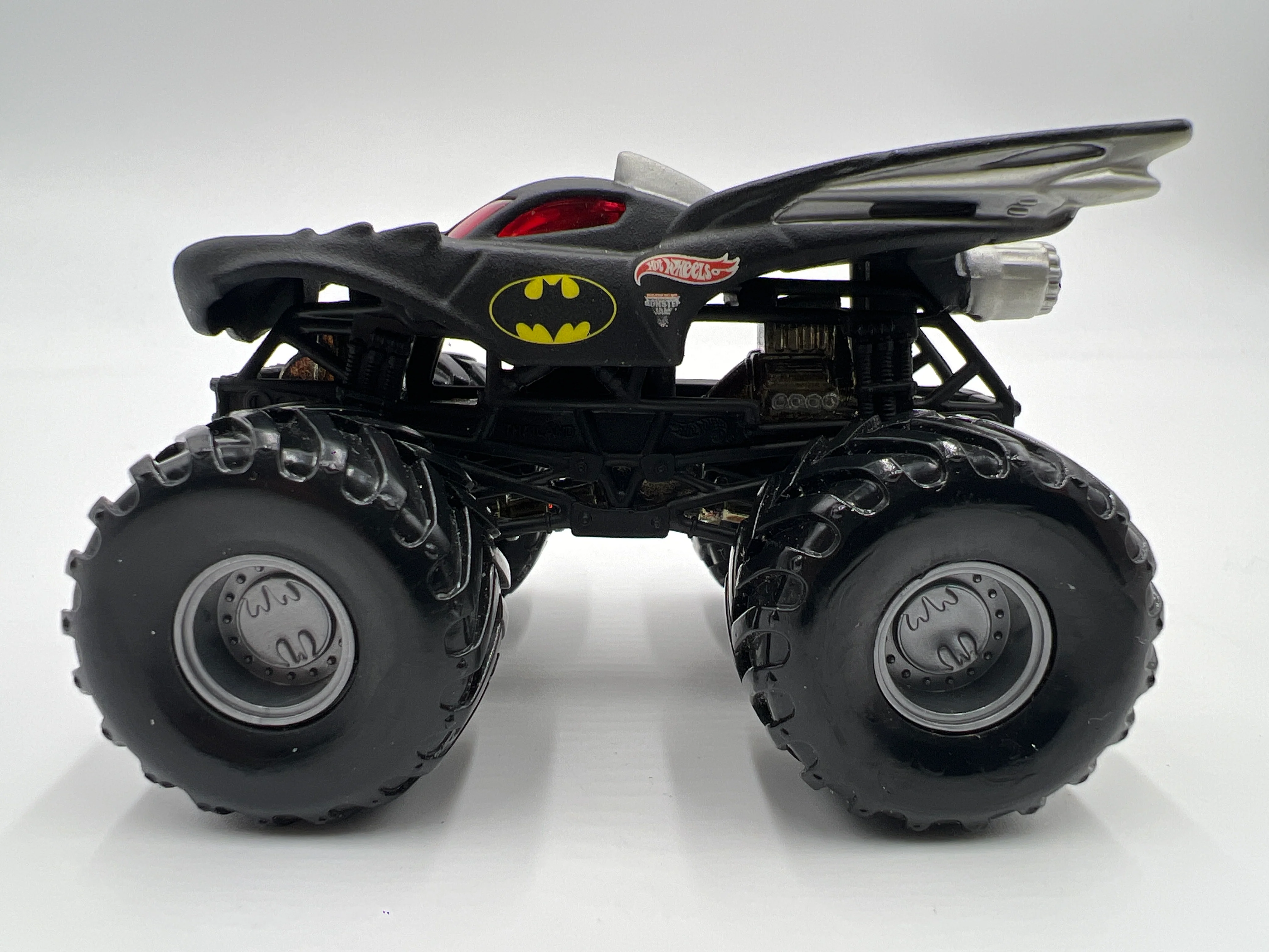 Hot Wheels 1:64 Monster Jam Small Wheel/Metal Base Batman Matte Black Loose - Image 5