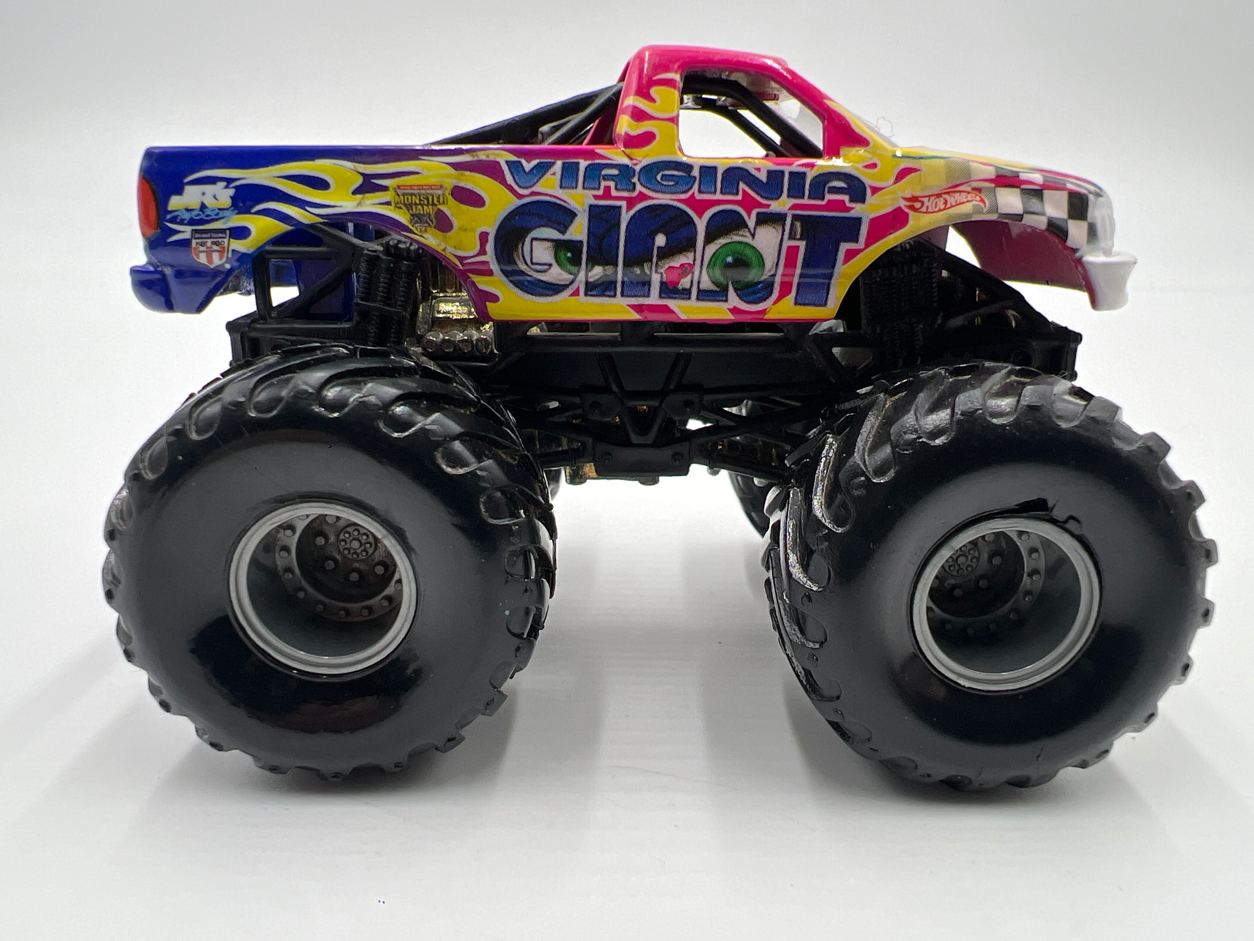 Hot Wheels 1:64 Monster Jam Small Wheel/Metal Base Virginia Giant Loose - Image 3