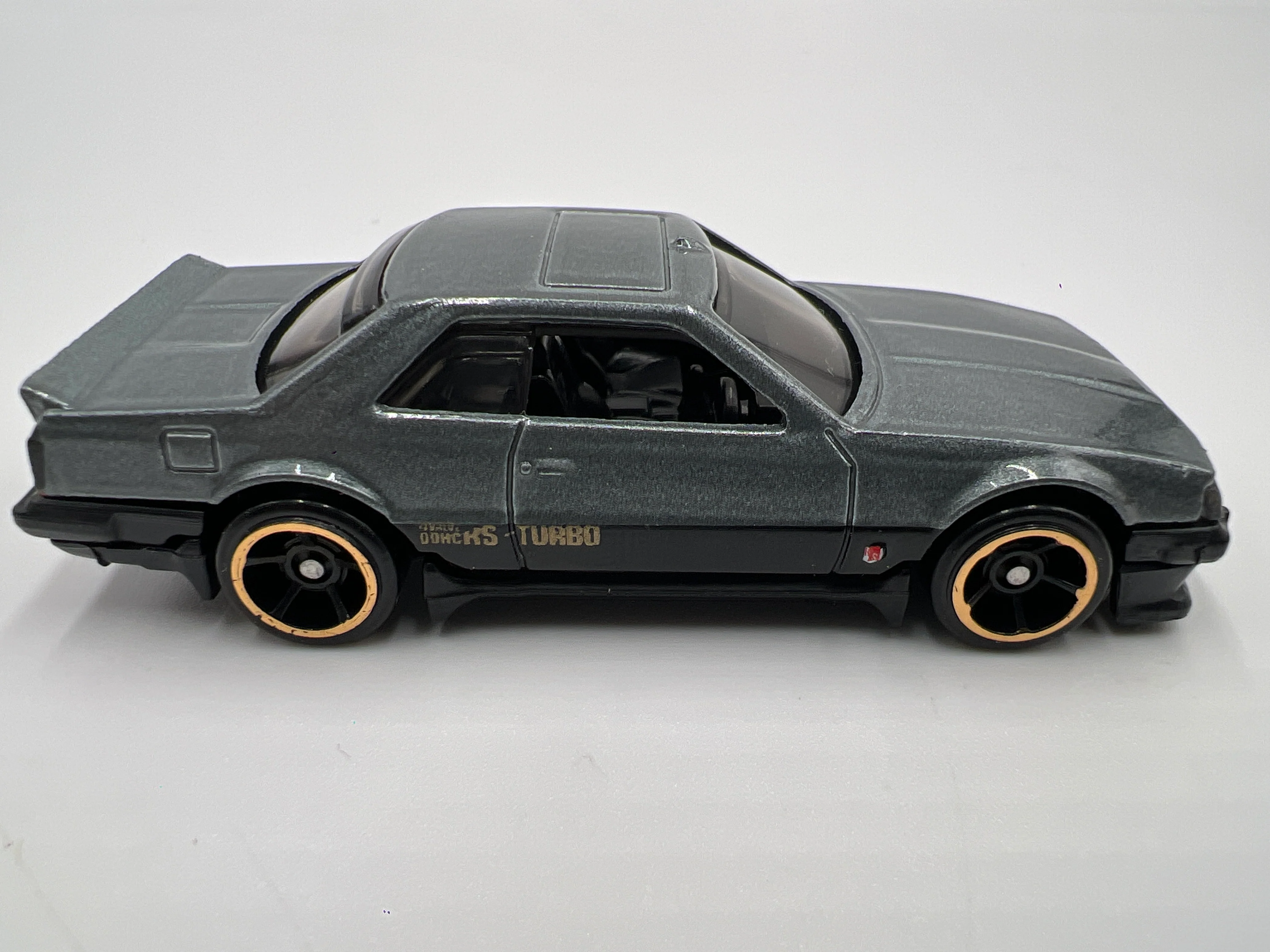 Hot Wheels 1/64 82 Nissan Skyline R30 Gray Loose - Image 3