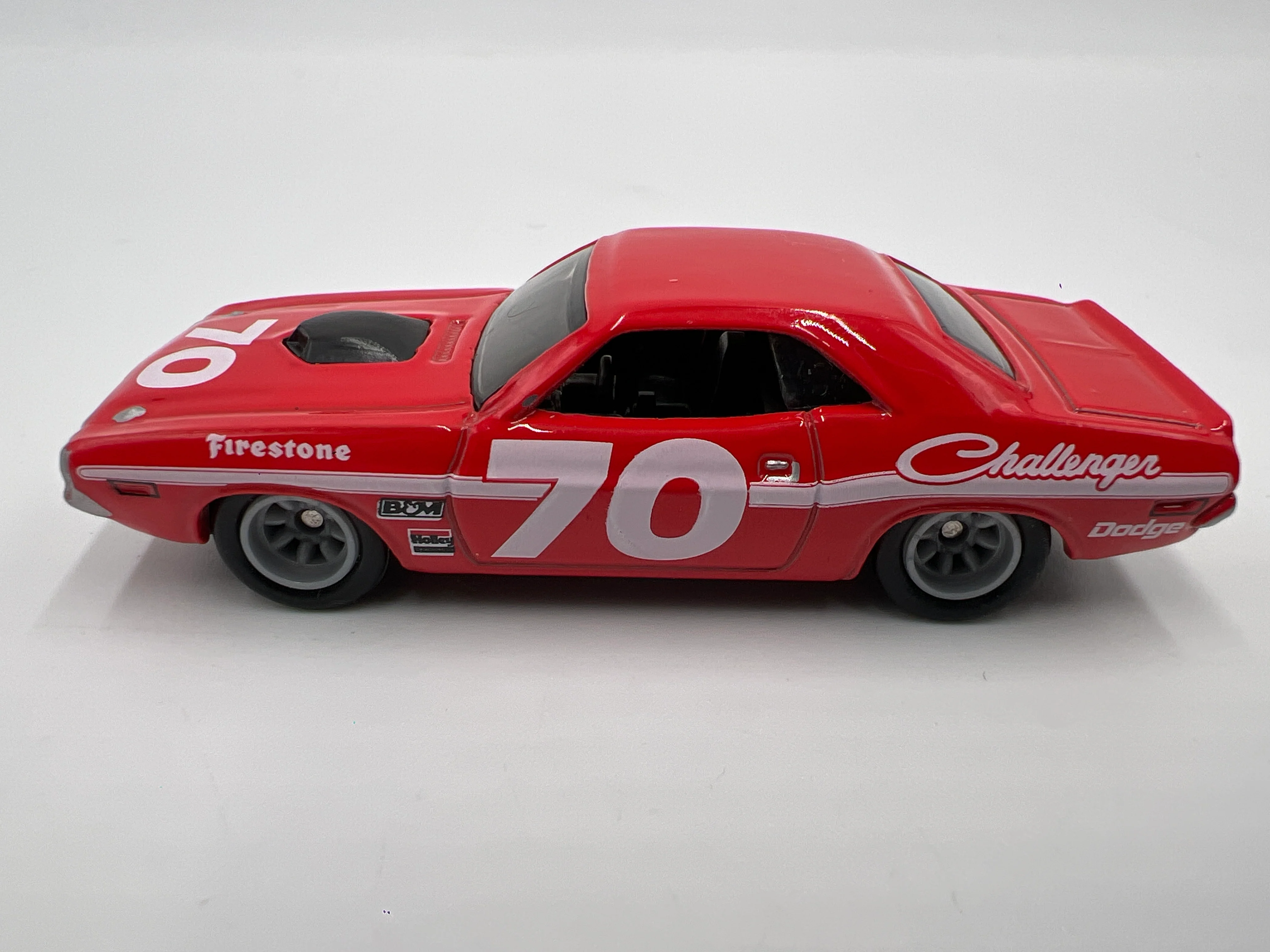 Hot Wheels 1/64 Premium Diorama Set 70 Dodge Challenger Red Loose - Image 4